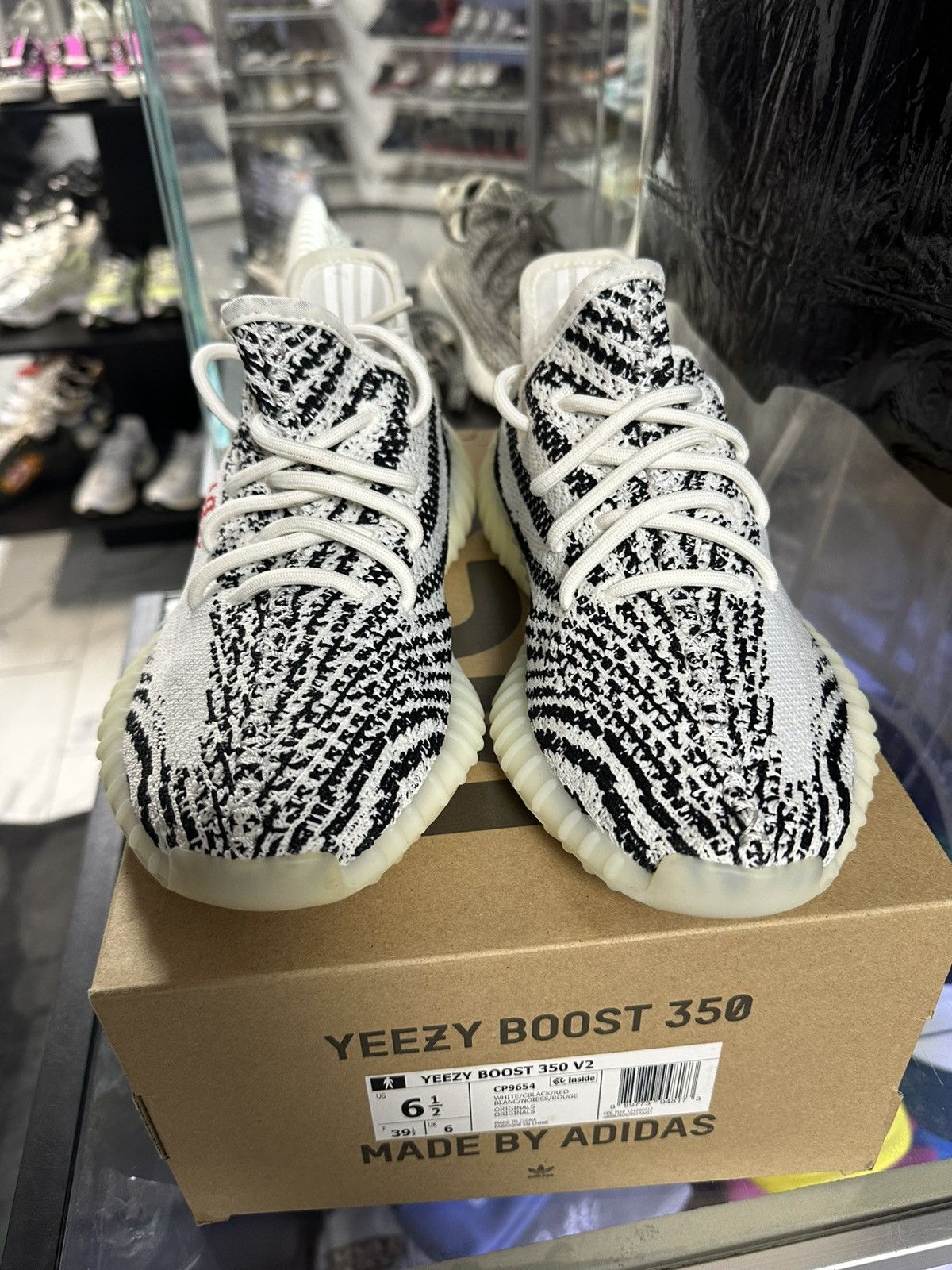 Yeezy Adidas Yeezy Boost 350 v2 ‘Zebra’ Size US 6.5 / EU 39-40 - 4 Thumbnail