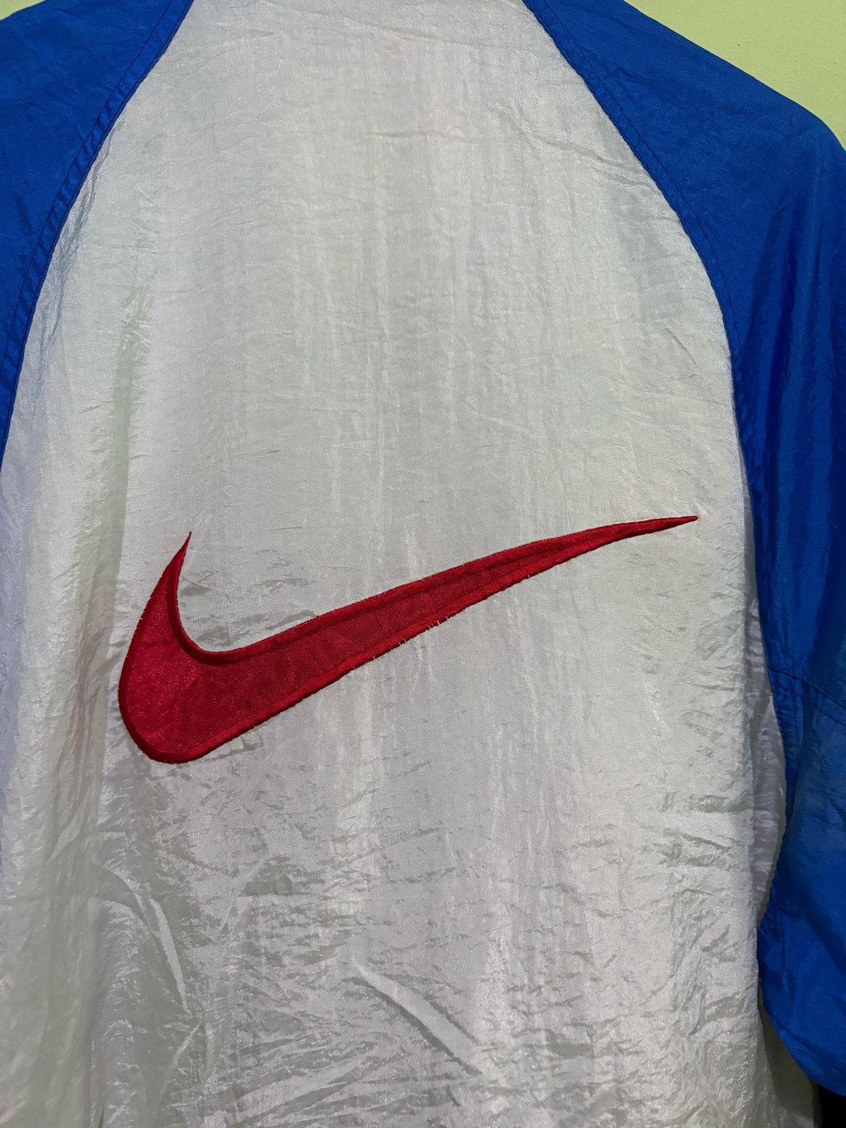 Nike Vintage 90’s Nike Windbreaker Big Logo Swoosh Retro Design Size US L / EU 52-54 / 3 - 8 Thumbnail