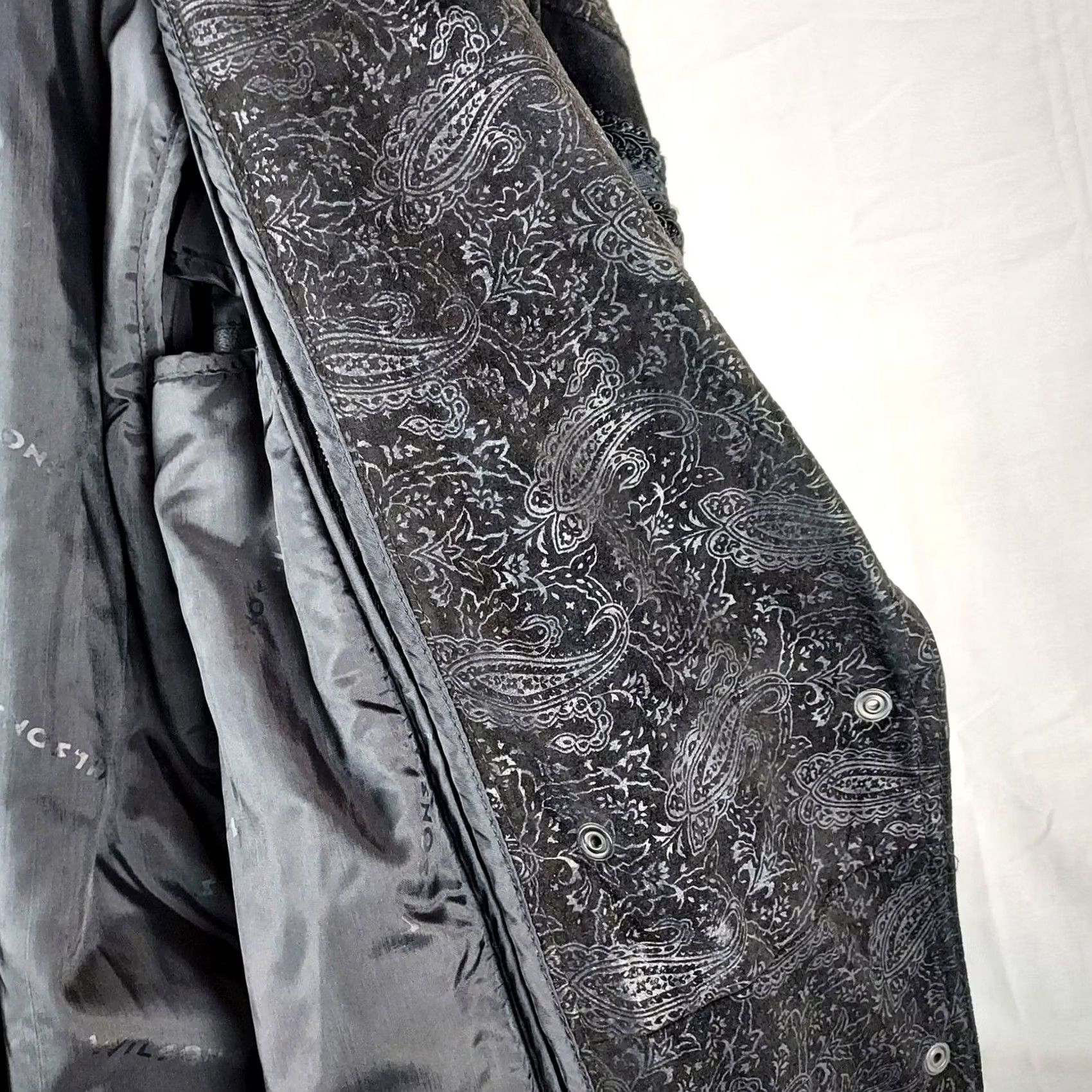Vintage VINTAGE Wilsons Leather Womens Coat Long Paisley Leather Trench Black Suede Trim Petite Medium Size M / US 6-8 / IT 42-44 - 6 Thumbnail