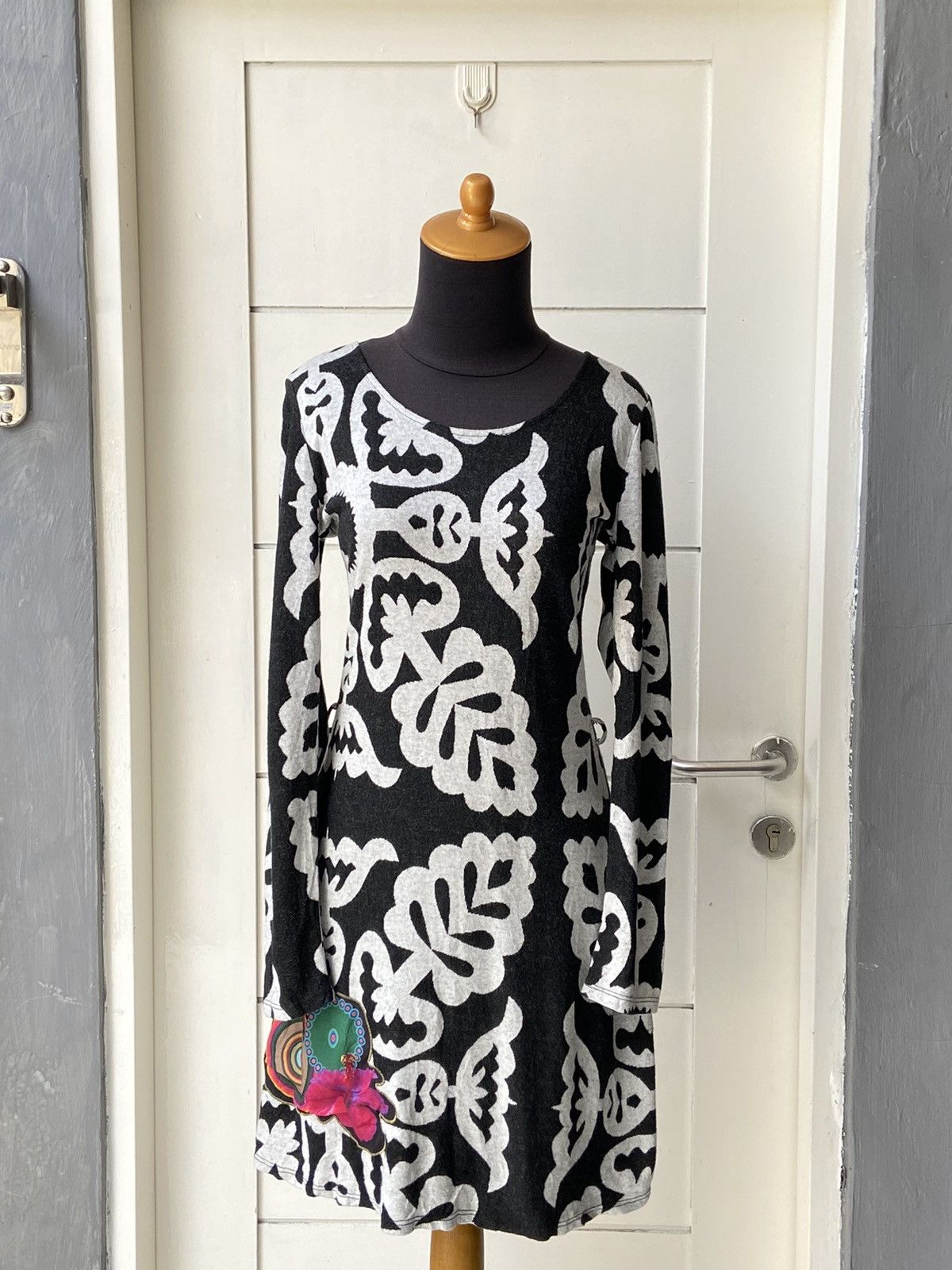 Desigual DESIGUAL Motive Midi Dress Size XS / US 0-2 / IT 36-38 - 1 Thumbnail