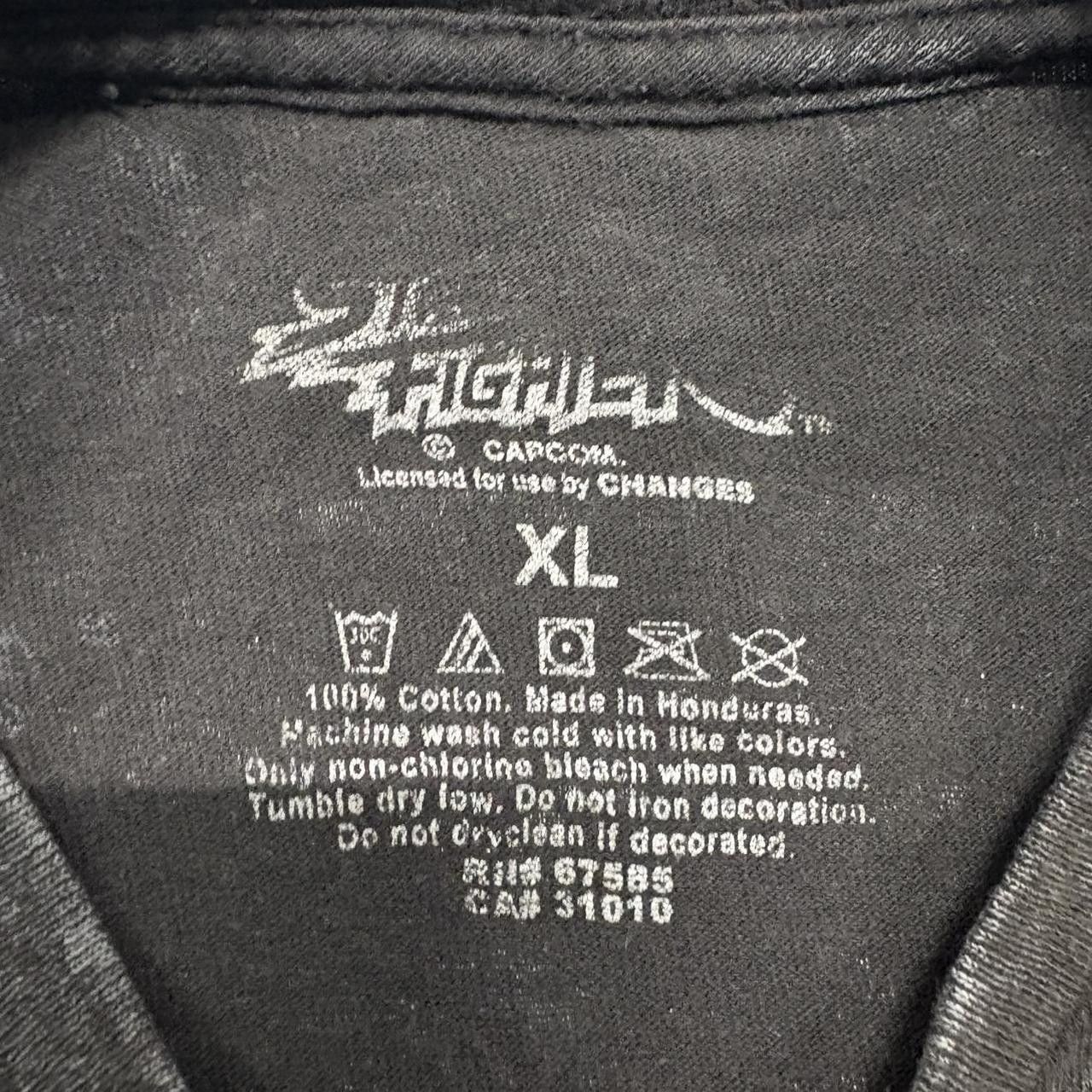 Vintage Crazy Vintage Y2K/2000s Street Fighter 2 Streetwear Style Graphic Tee! Size US XL / EU 56 / 4 - 5 Thumbnail