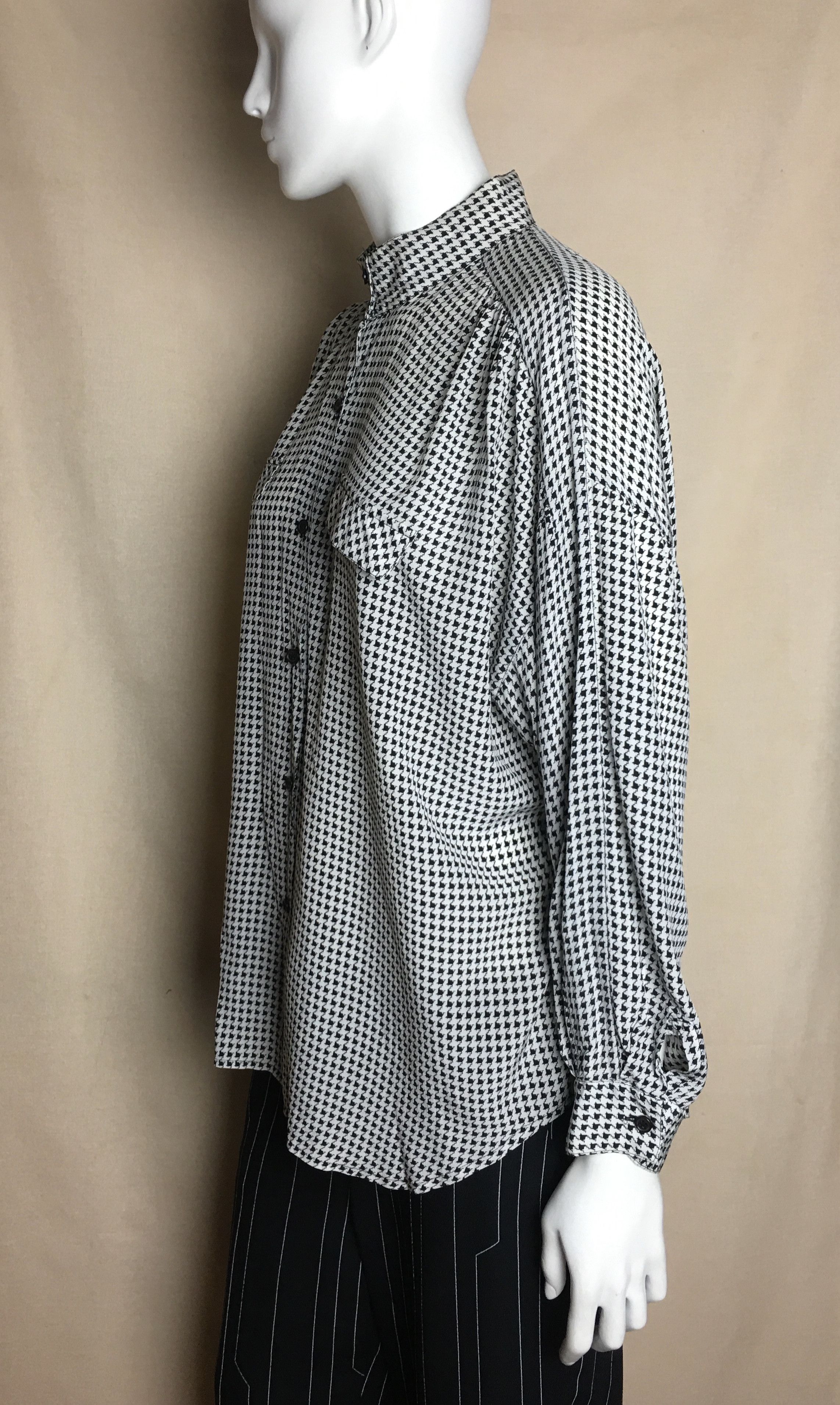 Dior Christian Dior Vintage Silk Houndstooth Blouse Shirt Size M Size M / US 6-8 / IT 42-44 - 2 Thumbnail