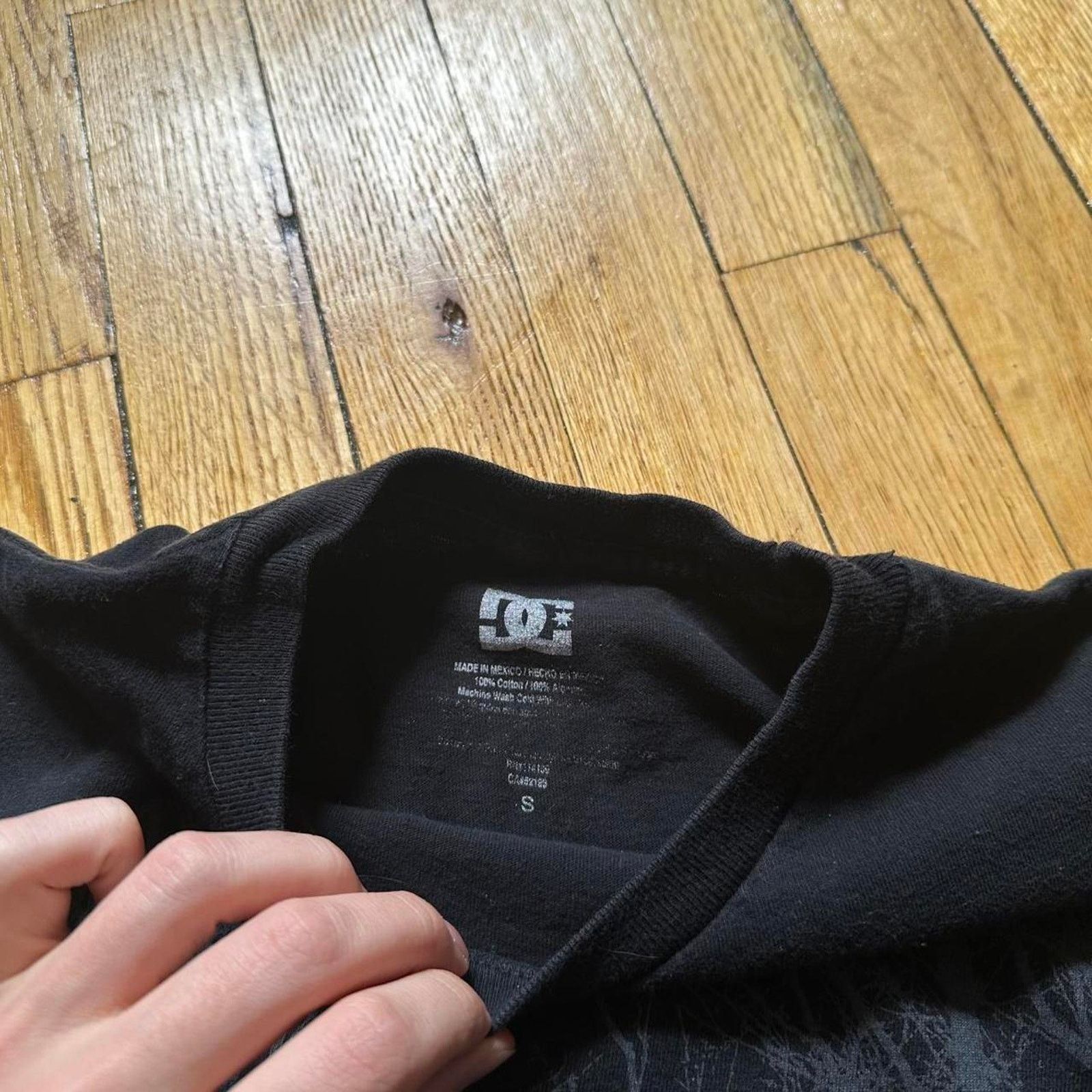 DC Black Faded Tight Y2K 2000s DC Skate Graphic AOP Shirt Size US S / EU 44-46 / 1 - 4 Thumbnail