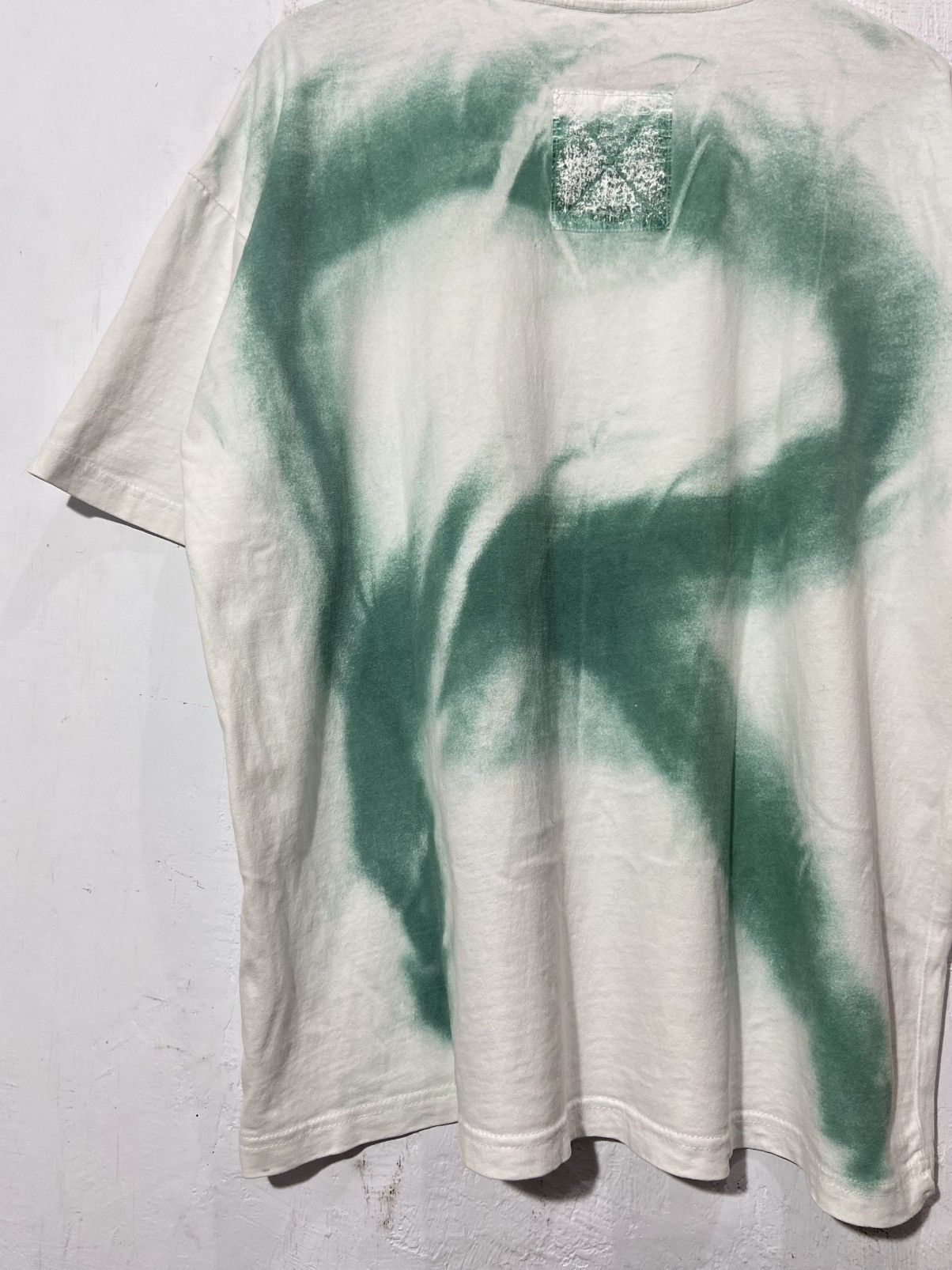Arts & Science Omnes Brandalised ™️ Banksy Art Tshirt White Size US XL / EU 56 / 4 - 11 Thumbnail