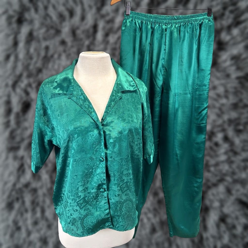 Victoria's Secret Vtg Victoria's Secret 2 Pc Pajamas Size Small Emerald Green Satin Gold Label Embossed Size ONE SIZE - 1 Thumbnail