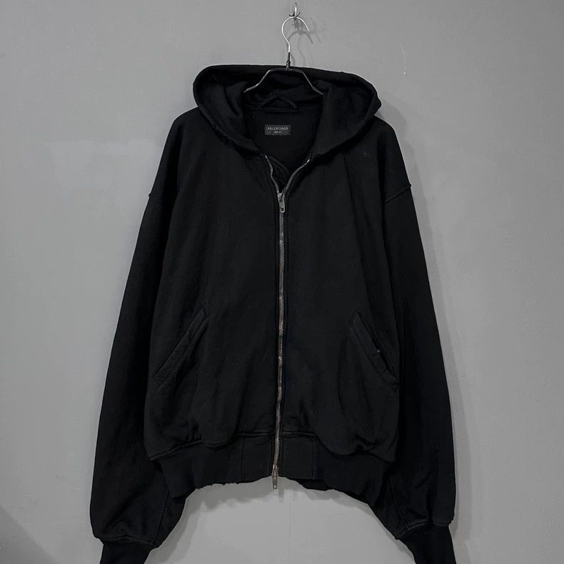 Balenciaga Balenciaga Reversed Letter Zip Hoodie Size US S / EU 44-46 / 1 - 1 Thumbnail