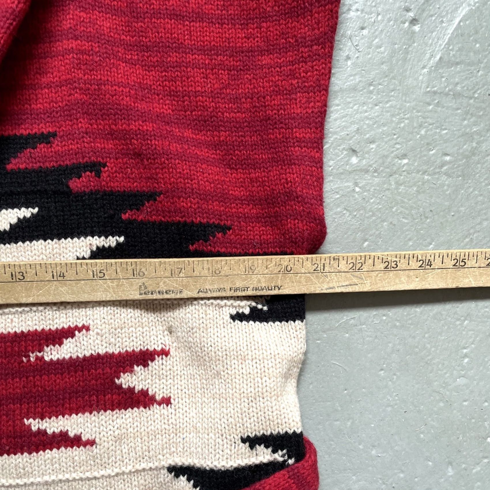 Ralph Lauren Vintage Ralph Lauren Aztec Navajo Southwestern Wool Knit Shawl Sweater M Women’s Size M / US 6-8 / IT 42-44 - 5 Thumbnail