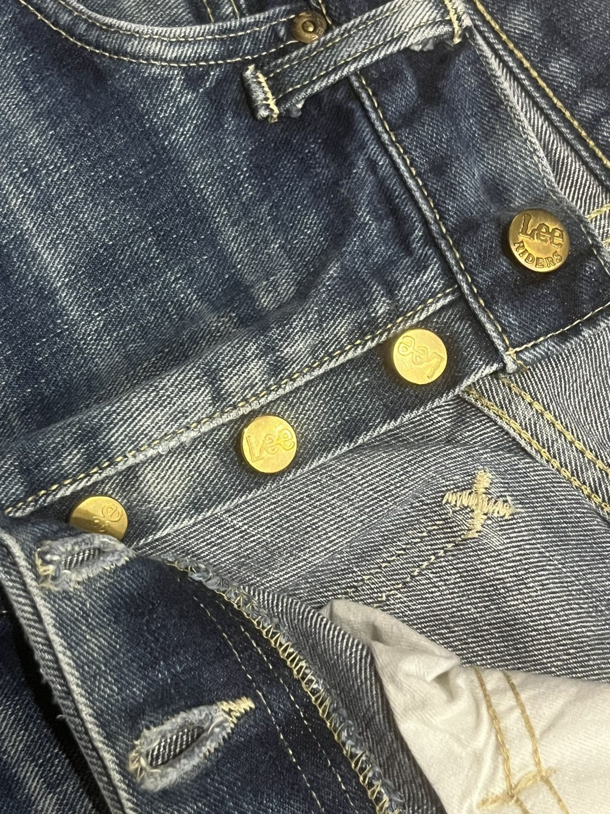 Vintage Vintage Lee Riders Blue Faded Distressed Straight Leg Jeans Size US 30 / EU 46 - 6 Thumbnail