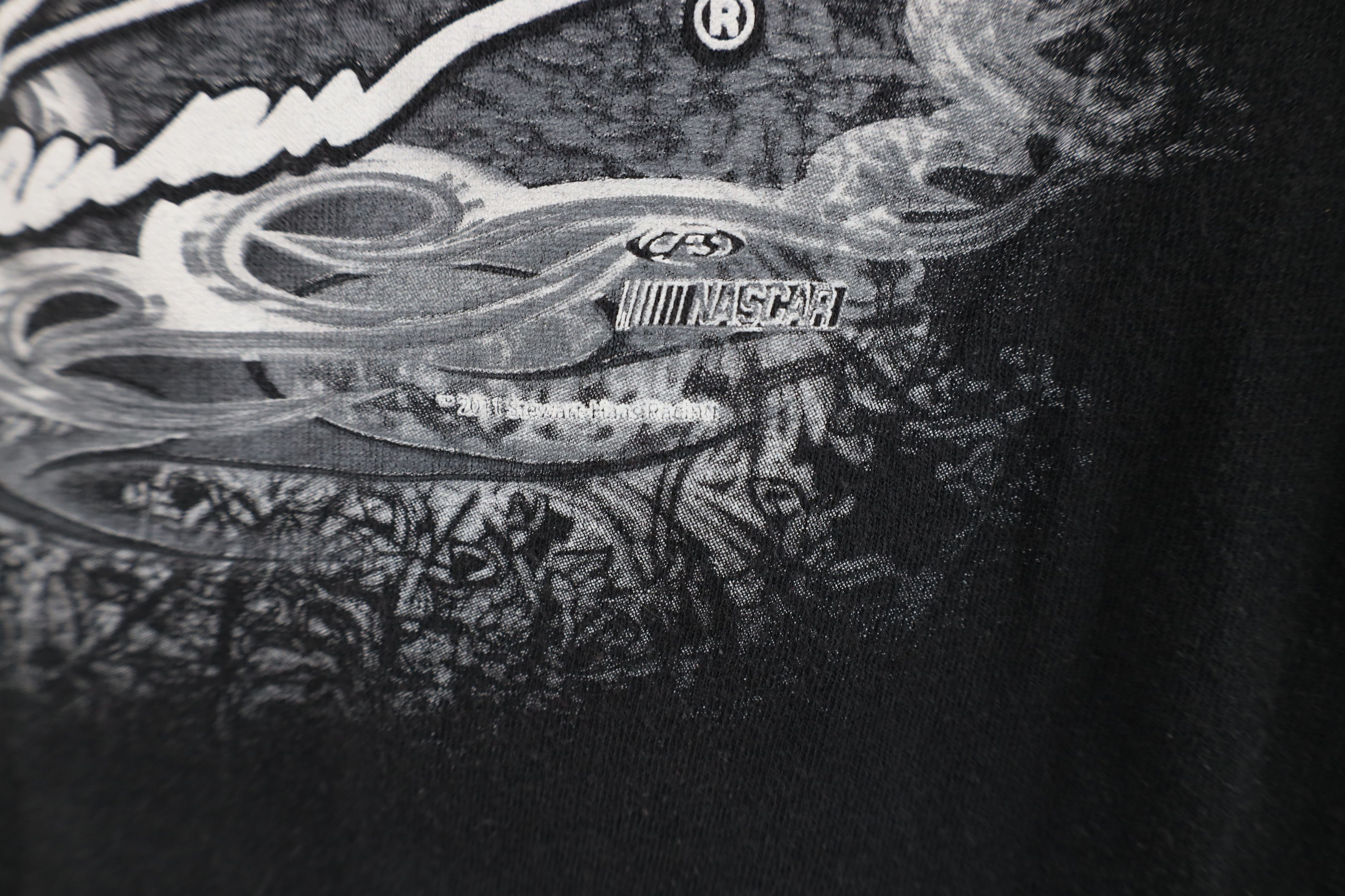 Vintage Vintage Y2K NASCAR Tribal Flames Tony Stewart Racing T-Shirt Size US M / EU 48-50 / 2 - 12 Thumbnail