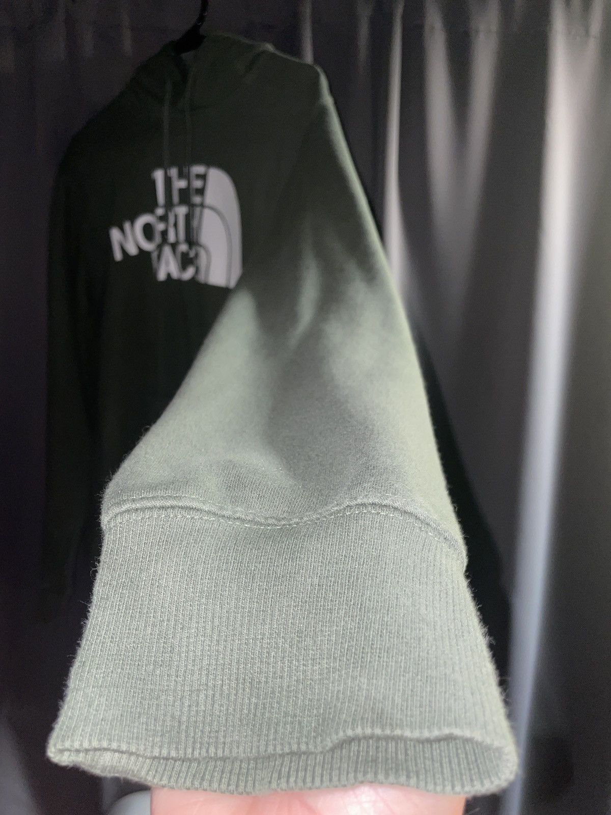 The North Face The North Face Green Hoodie Size US L / EU 52-54 / 3 - 2 Thumbnail