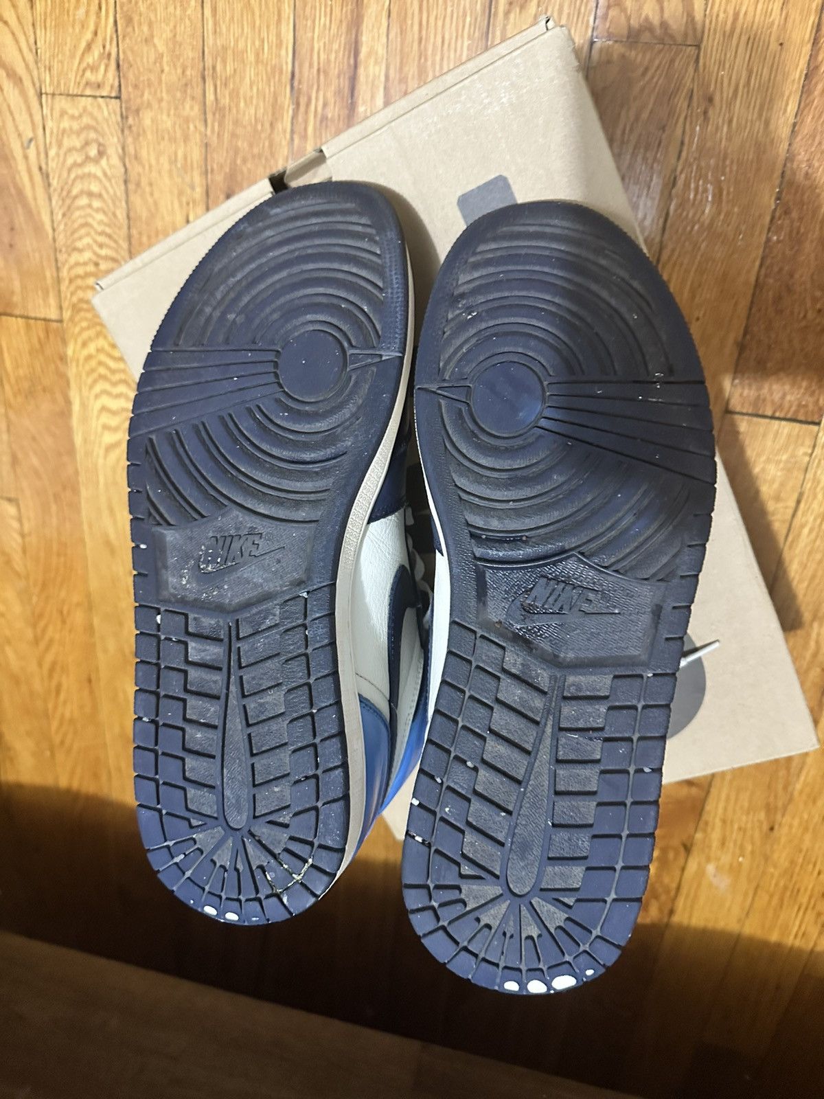 Jordan Brand Air Jordan 1 obsidian Size US 11 / EU 44 - 3 Thumbnail