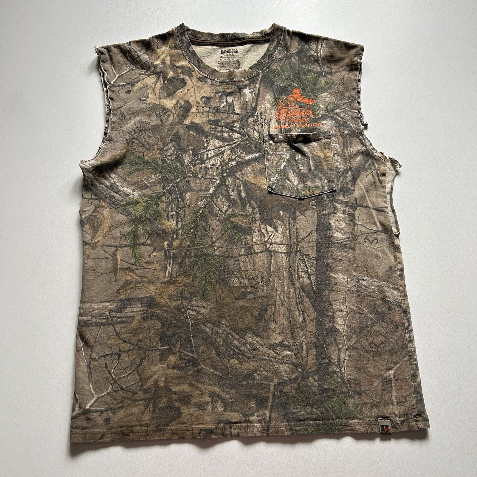 Realtree Vintage Russell Sleeveless Pocket Shirt Large Real Tree Camo Size US L / EU 52-54 / 3 - 1 Thumbnail