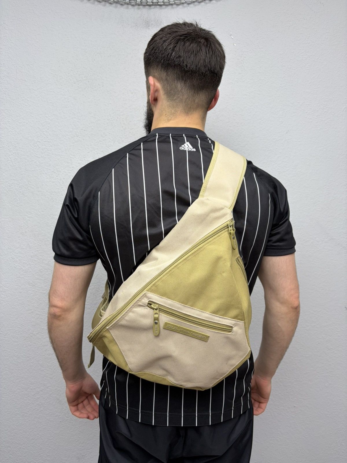 Nike Vintage Tactical Sling Bag Y2K Utility Crossbody Messenger Size ONE SIZE - 1 Thumbnail