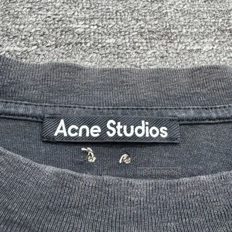 Acne Studios Acne Studios Embroidered Smile Distressed Tee. Size US XS / EU 42 / 0 - 3 Thumbnail