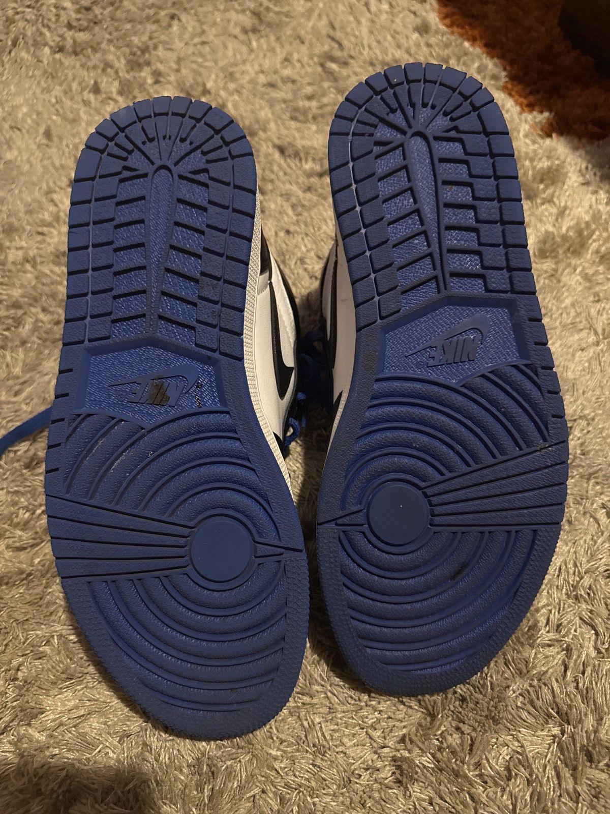 Jordan Brand Air Jordan 1 Retro High OG ‘Royal Toe’ Size US 9 / EU 42 - 5 Thumbnail