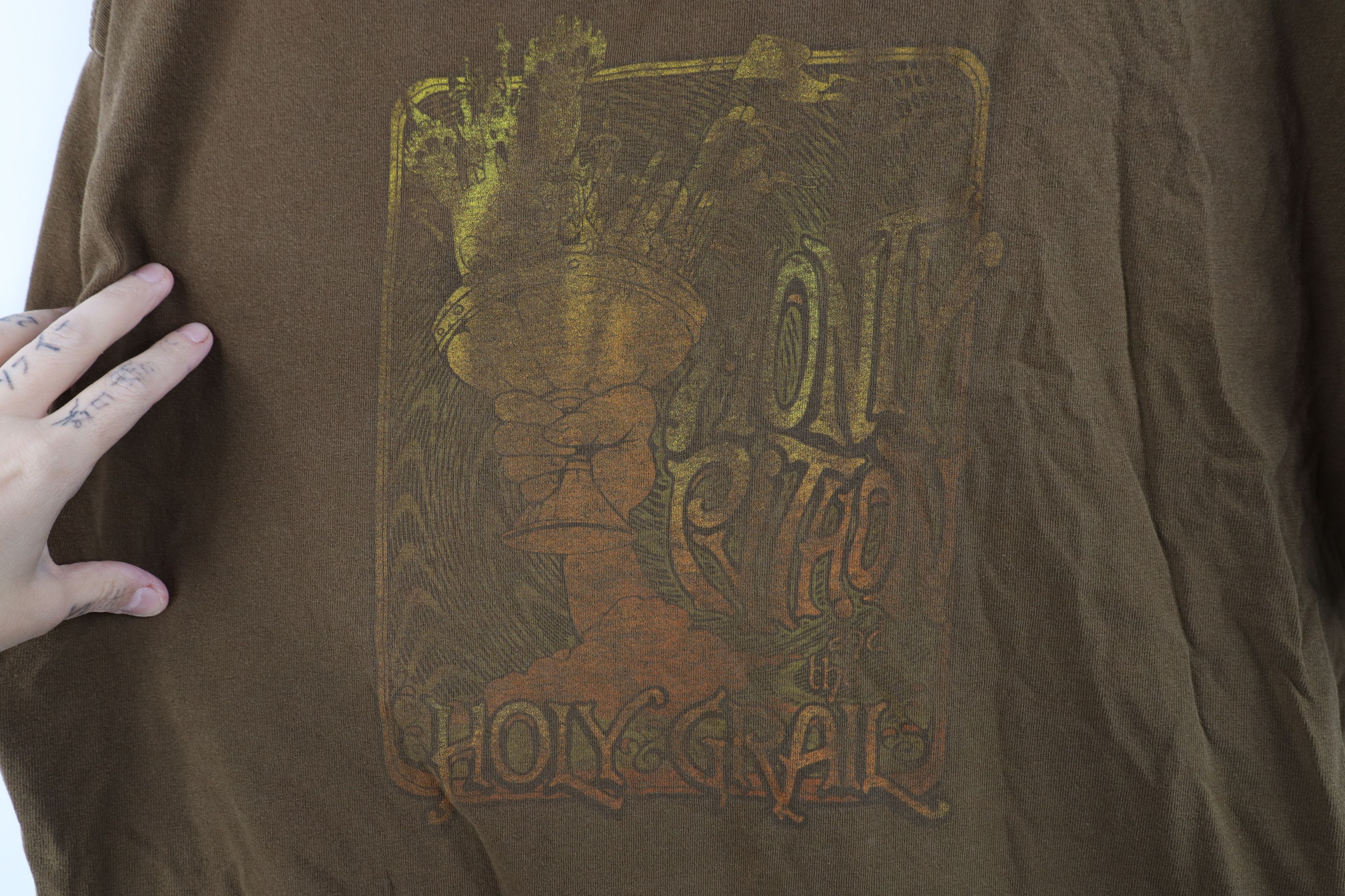 Vintage Vintage Y2K Python and the Holy Grail Movie T-Shirt Brown Size US XL / EU 56 / 4 - 4 Thumbnail