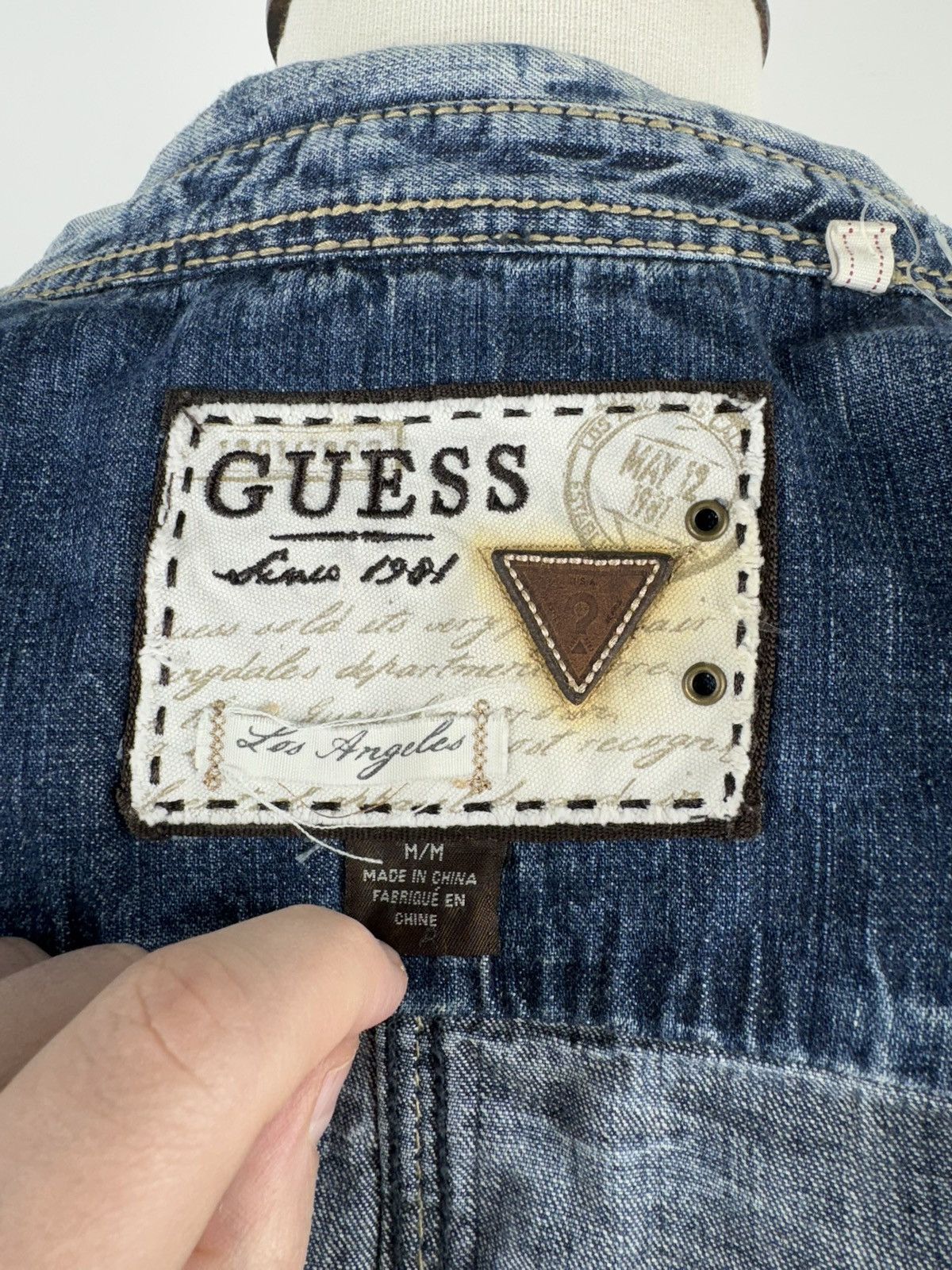 Vintage Men’s Vintage GUESS Avan Garde Long sleeve Y2K shirt Size M Size US M / EU 48-50 / 2 - 7 Thumbnail