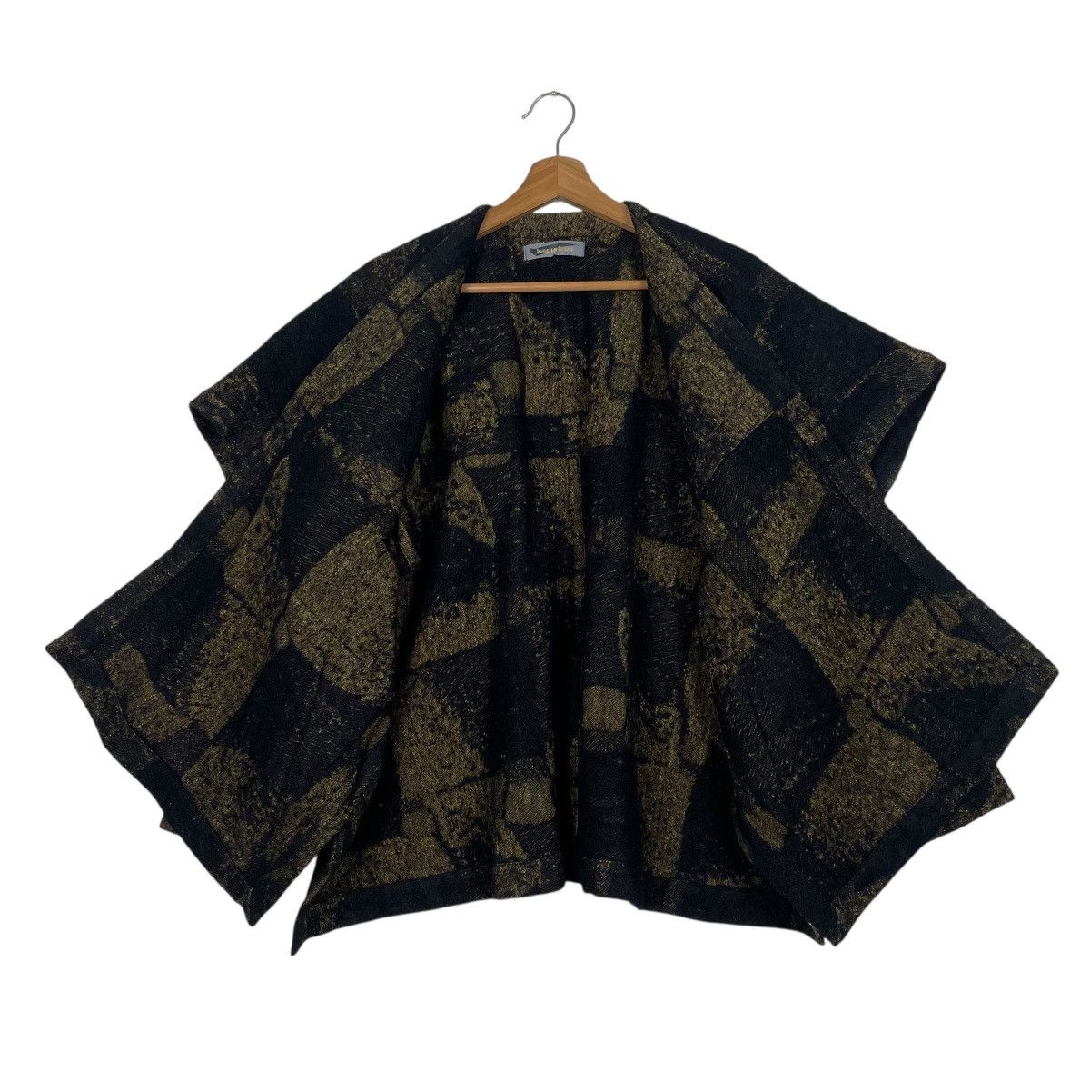 Issey Miyake Vintage 80s Issey Miyake Asymmetrical Wool Jacket Size US M / EU 48-50 / 2 - 11 Thumbnail