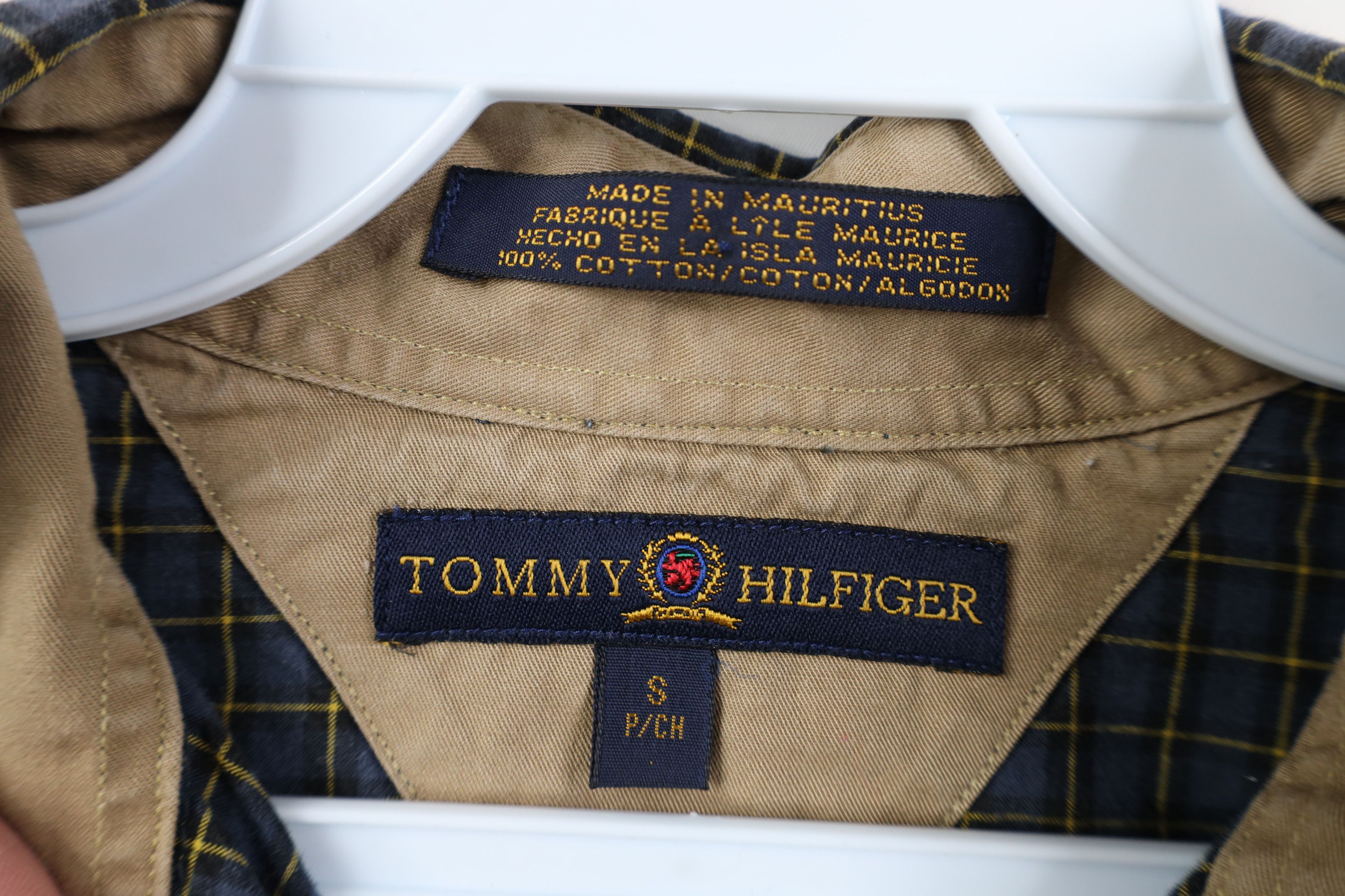 Tommy Hilfiger Vintage 90s Tommy Hilfiger Collared Button Down Shirt Plaid Size US S / EU 44-46 / 1 - 8 Thumbnail