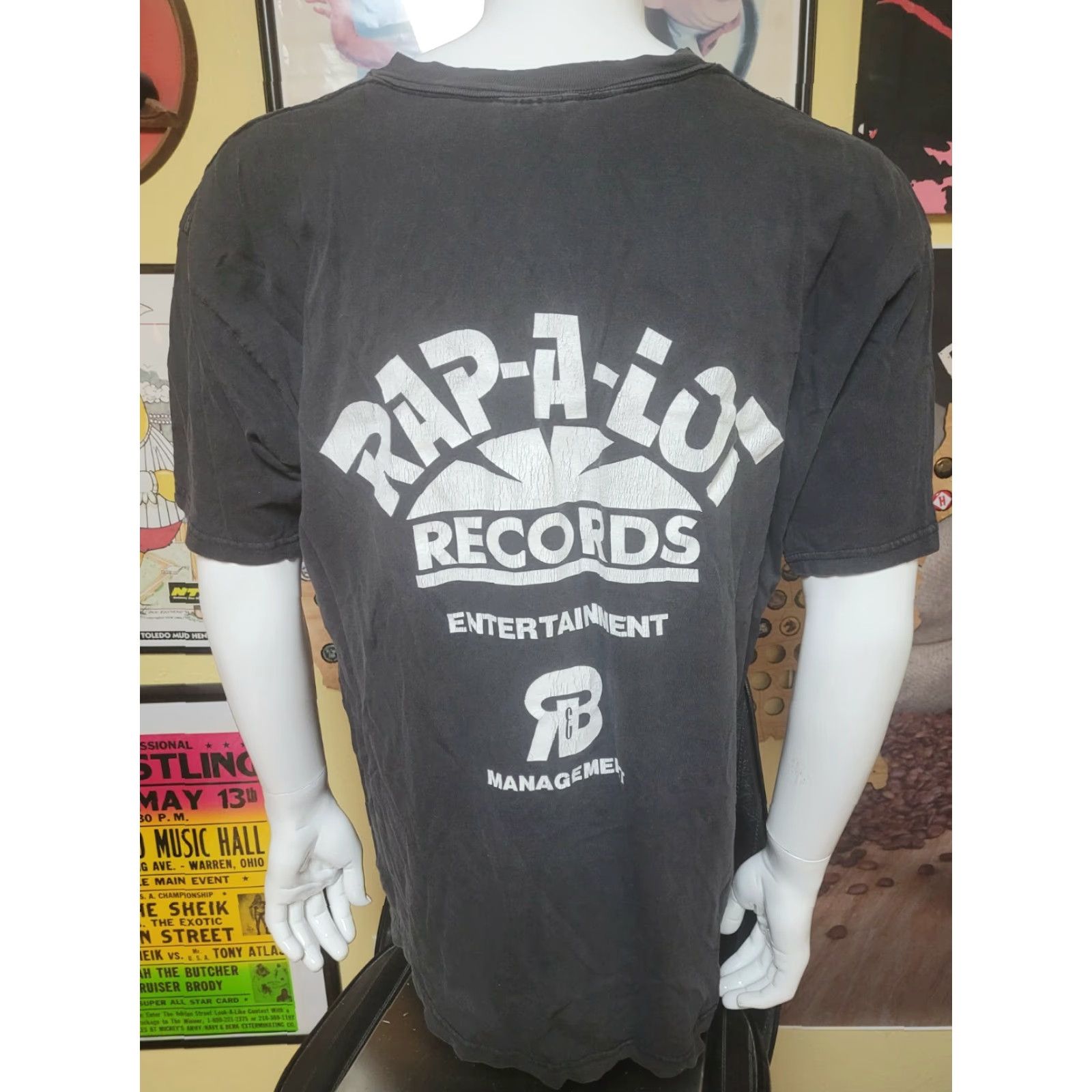 Gildan VTG Now Or Never T Shirt 90s Tela Memphis Rap Hip-Hop Gildan 100% Cotton Black XL Mens Graphic Tee Short Sleeve Round Neck Size US XL / EU 56 / 4 - 3 Thumbnail