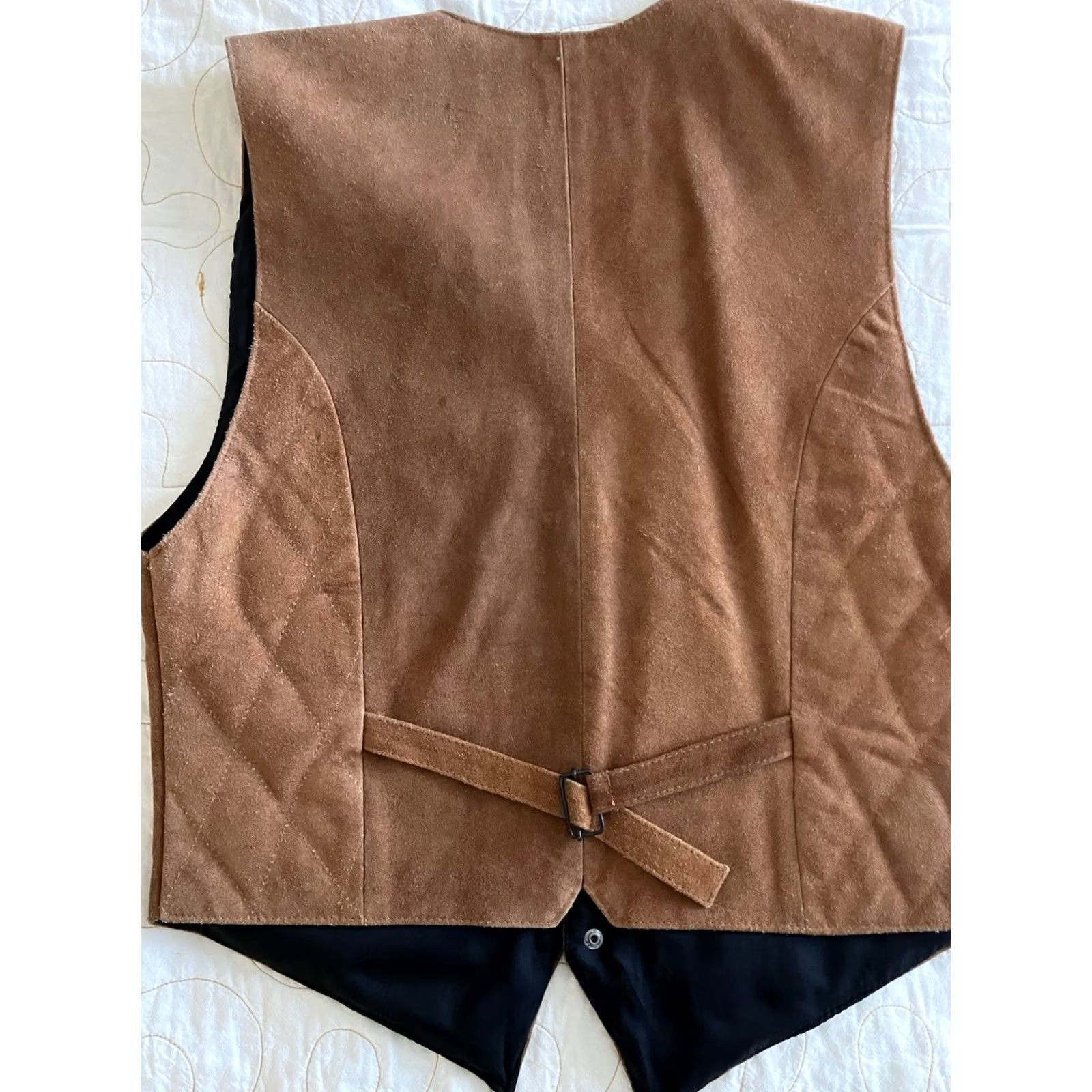 Vintage VINTAGE Paragraff Brown Suede Quilt Vest Western Biker Snap Front Lace up Sides Mens M Brown Suede Quilt Vest Size US M / EU 48-50 / 2 - 4 Thumbnail