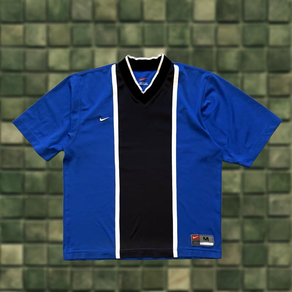Nike VINTAGE Nike Jersey Shirt Men M 90s Blue Black Nike Template V-Neck Jersey Shirt Mens 90s Vintage Sports Football Soccer Basketball Size US M / EU 48-50 / 2 - 1 Thumbnail