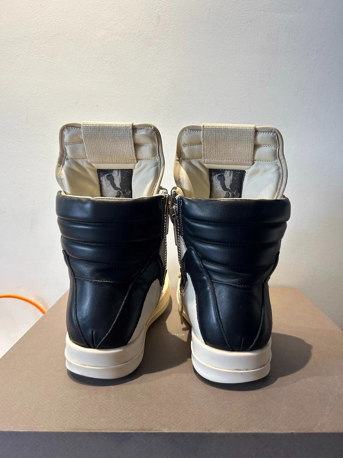 Rick Owens Rick Owens mainline reverse triangle sneakers Size US 6 / EU 39 - 4 Thumbnail