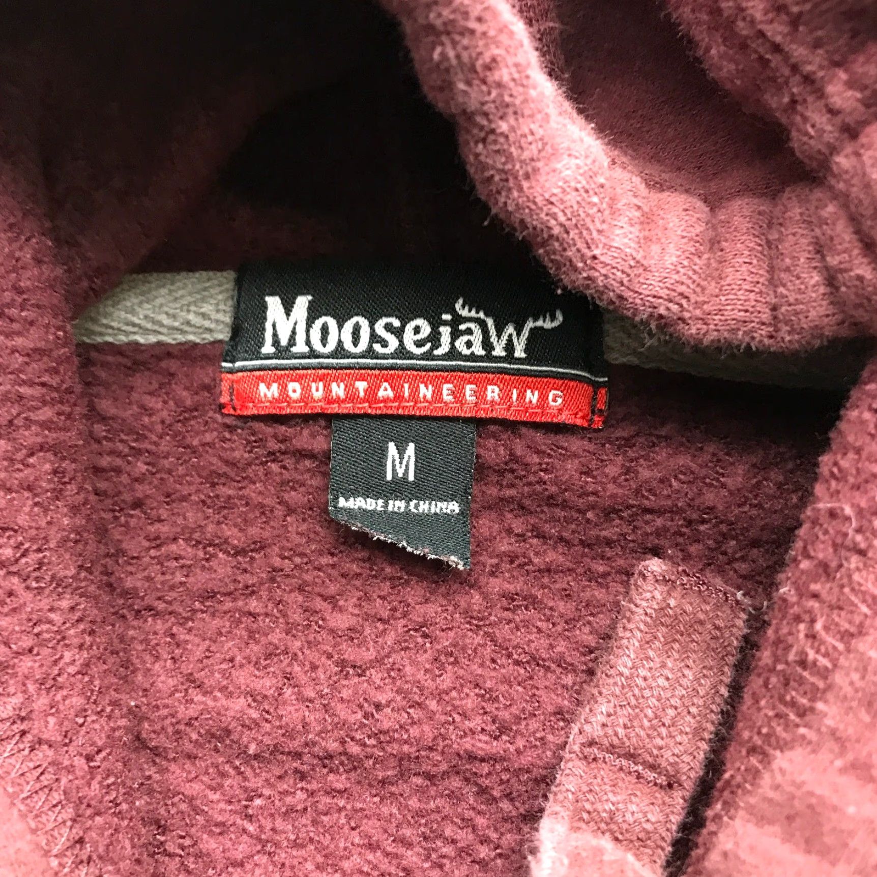 Vintage Moosejaw Mountaineering Sweatshirt Hoodie Womens Medium Drawstring Pocket Maroon Red Logo Crew Neck Pullover Size M / US 6-8 / IT 42-44 - 3 Thumbnail