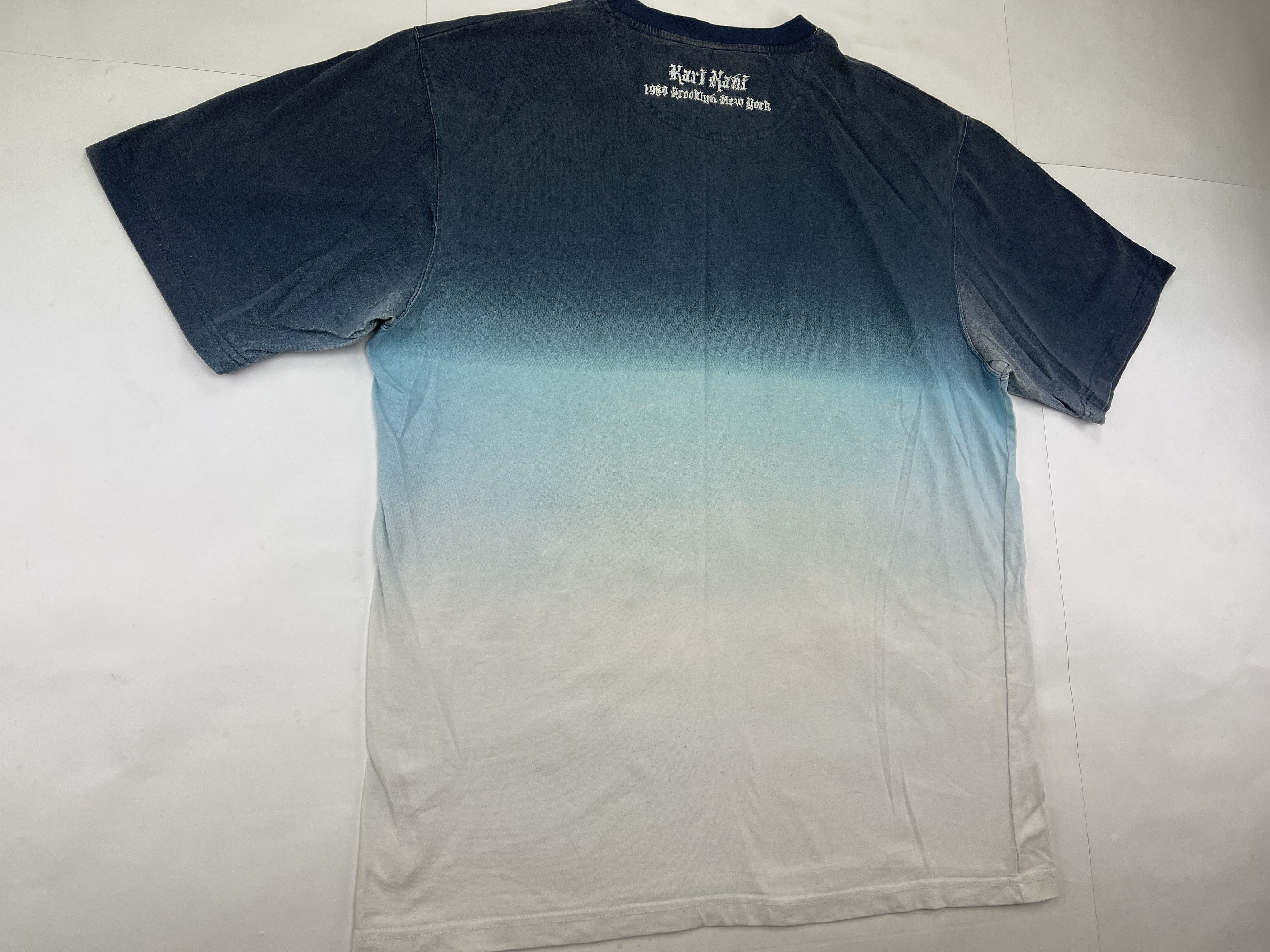 Karl Kani Karl Kani t-shirt, vintage 90s, 1990s hip hop, Y2K, size L Size US L / EU 52-54 / 3 - 7 Thumbnail