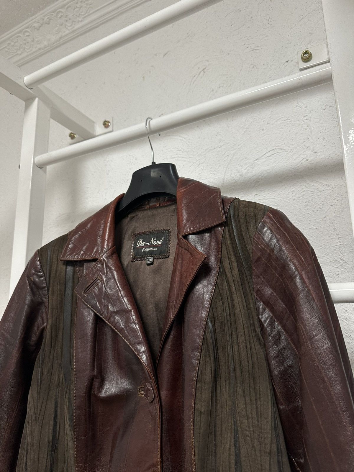 Vintage Vintage 90s Women’s Leather Trench Coat Der Nova L size Size L / US 10 / IT 46 - 2 Thumbnail