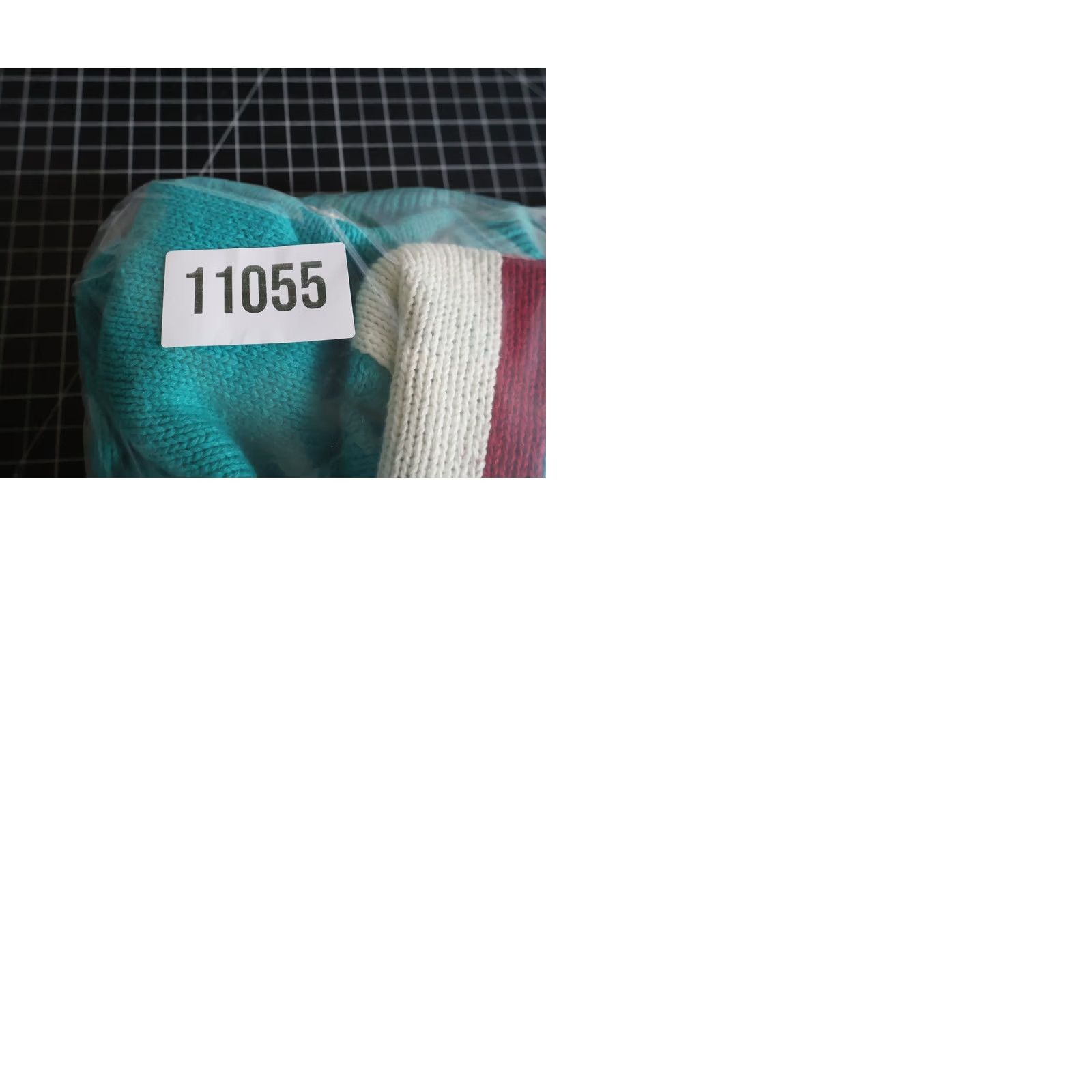 Vintage VINTAGE Par Four Sweater Shirt Mens Large 90s Teal Ivory Striped Heavyweight Cotton Blend Knit VTG Size US L / EU 52-54 / 3 - 9 Thumbnail