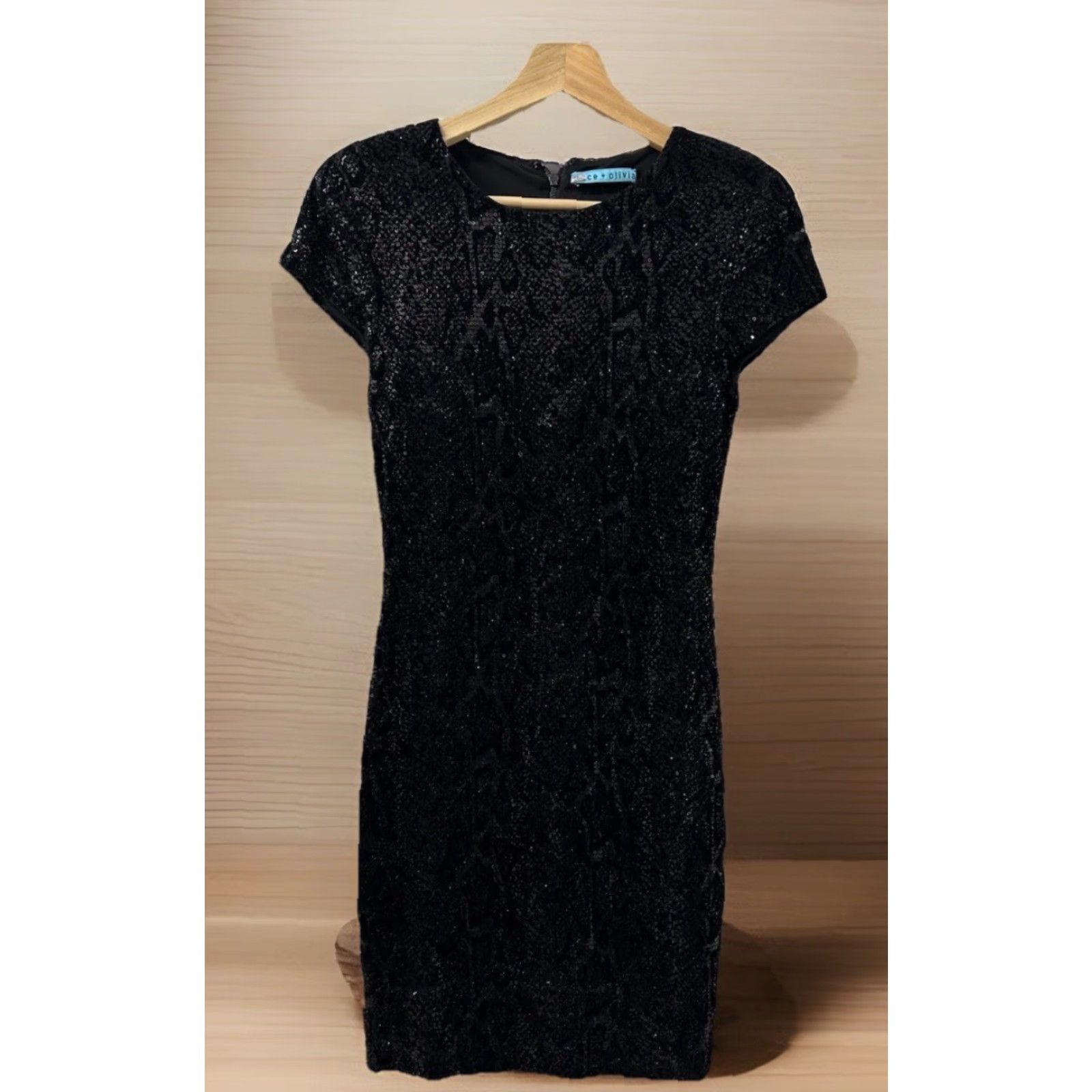 Alice + Olivia Alice + Olivia Dress Women’s Black Floral Sequin Cocktail Party Size 0 Designer Size XS / US 0-2 / IT 36-38 - 2 Thumbnail