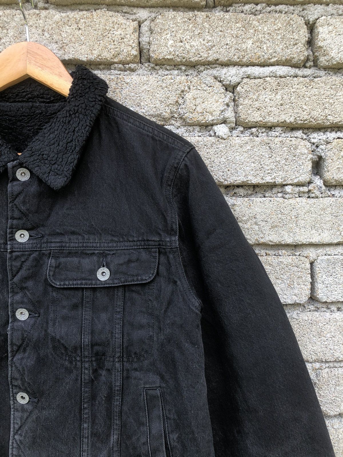 Vintage Vintage 90s Sunfaded Gu Jeans Sherpa Trucker Jeans Jacket Size US L / EU 52-54 / 3 - 7 Thumbnail