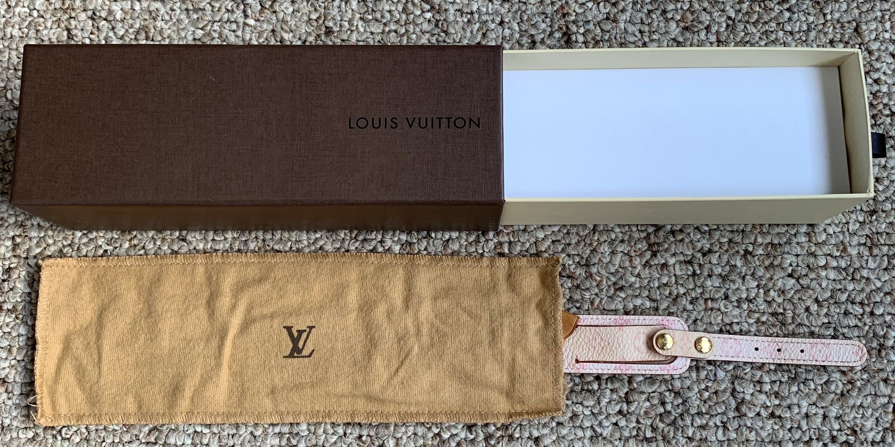 Louis Vuitton × Takashi Murakami S/S 2003 Louis Vuitton Murakami Cherry Monogram Bracelet Size ONE SIZE - 13 Thumbnail