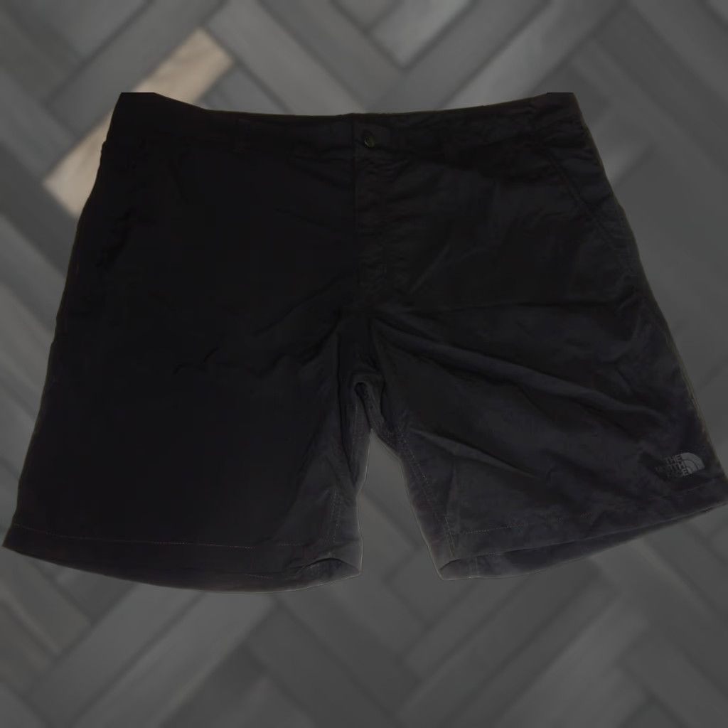 The North Face The North Face Men's Shorts Size 40 Black Solid Chino Flat Front Polyester 42 Waist 9 Inseam Mens Size US 40 / EU 56 - 1 Thumbnail