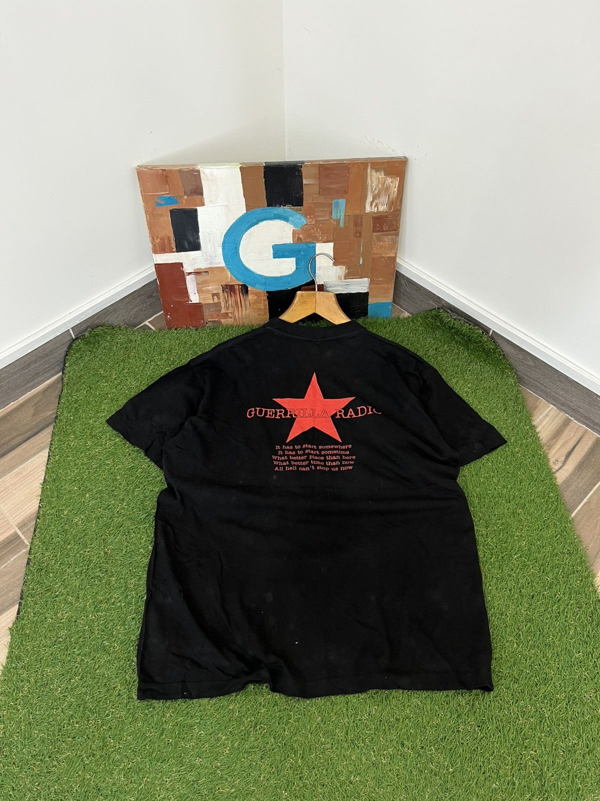Band Tees Vintage Rage Againt The Machine 1999 Shirt 'Guerrilla Radio' Size US L / EU 52-54 / 3 - 1 Thumbnail