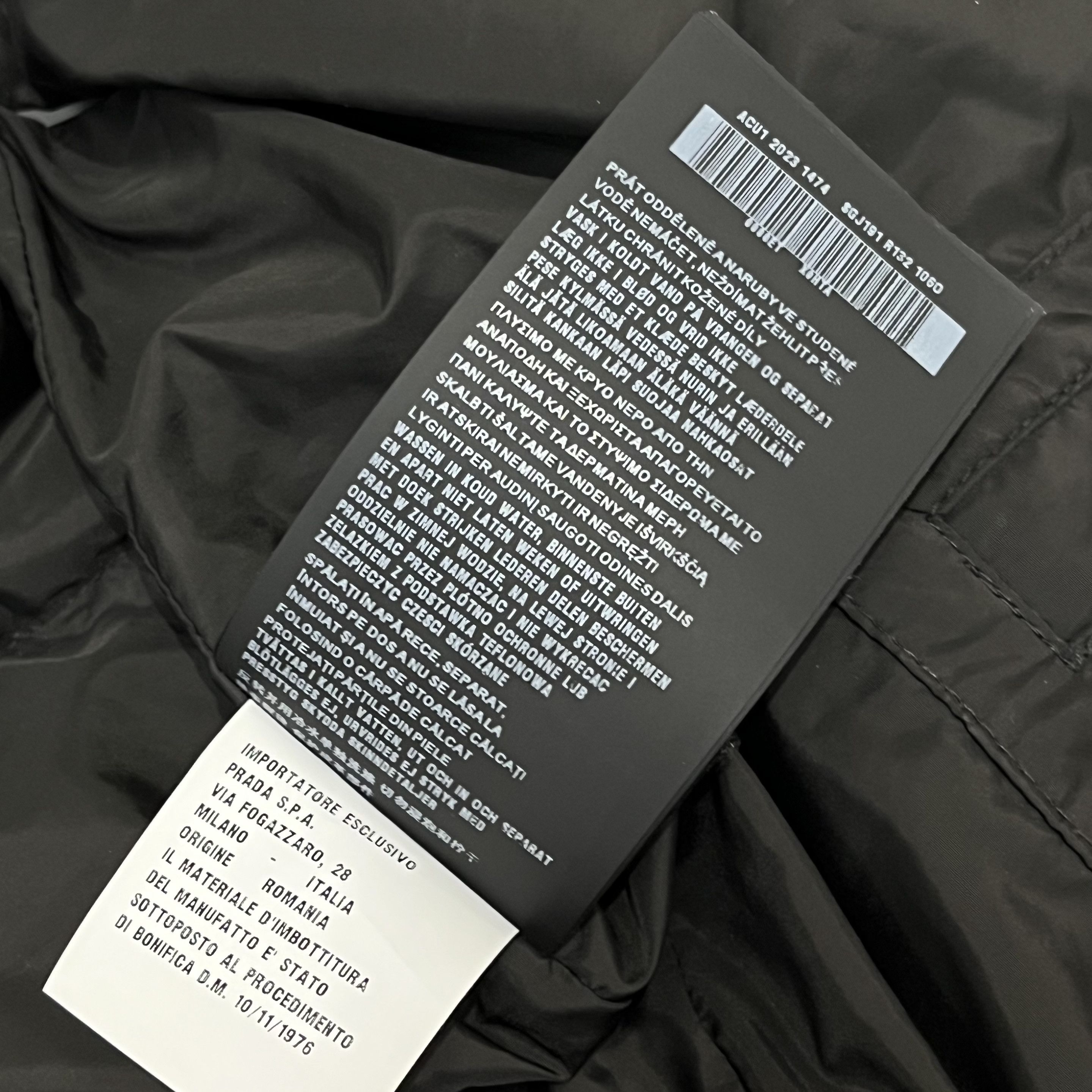 Prada Prada Padded Re-Nylon Vest Black Size US L / EU 52-54 / 3 - 14 Thumbnail