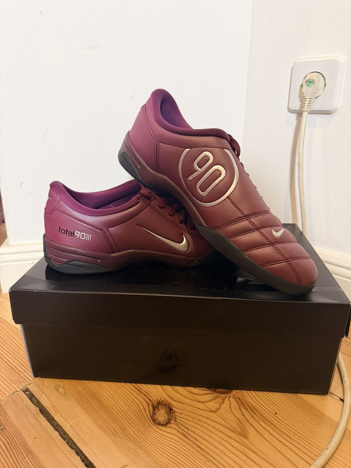 Nike Nike T90 SP “Bordeaux / Metallic Silver / Black” DS, US 13 Size US 13 / EU 46 - 1 Thumbnail
