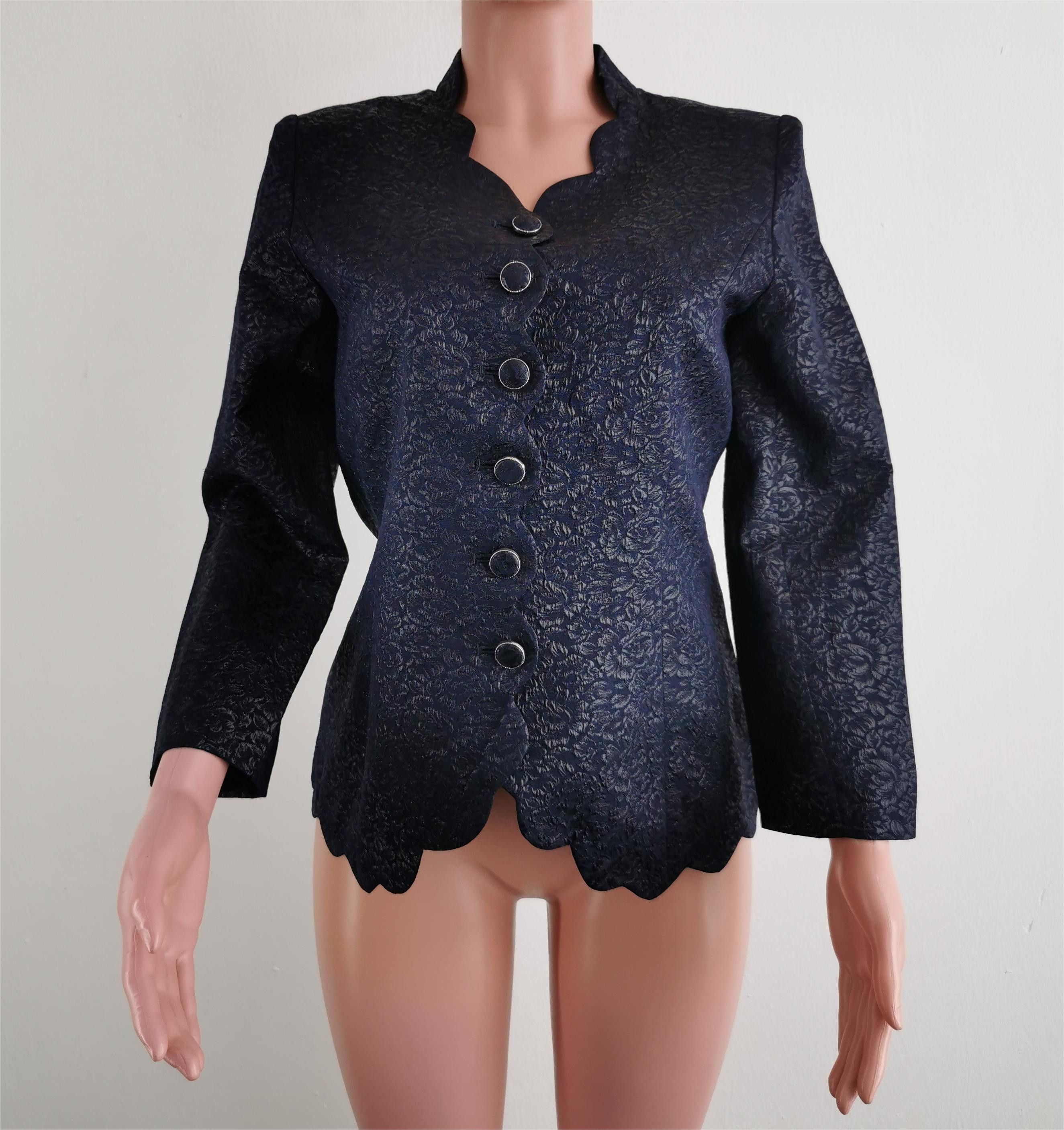 Givenchy Vintage 90's Givenchy Abstract Silk Blouse Made In Japan Size L / US 10 / IT 46 - 2 Thumbnail