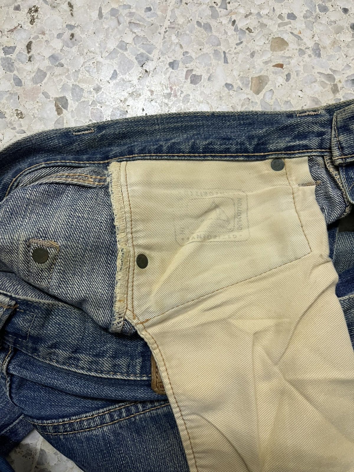 Edwin Vintage rare 80s EDWIN red selvedge rusty distressed Size US 31 - 13 Thumbnail