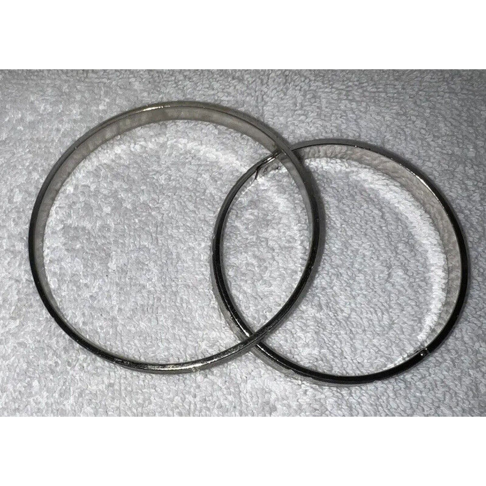 The Unbranded Brand Fashion Jewerly. Two Silver Bangle Bracelets Size ONE SIZE - 2 Thumbnail