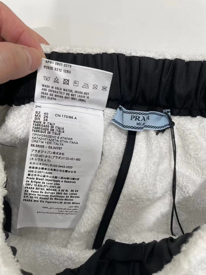 Prada Prada Towel iron triangle shorts 2501-Nextarrow Size US 40 / EU 56 - 5 Thumbnail