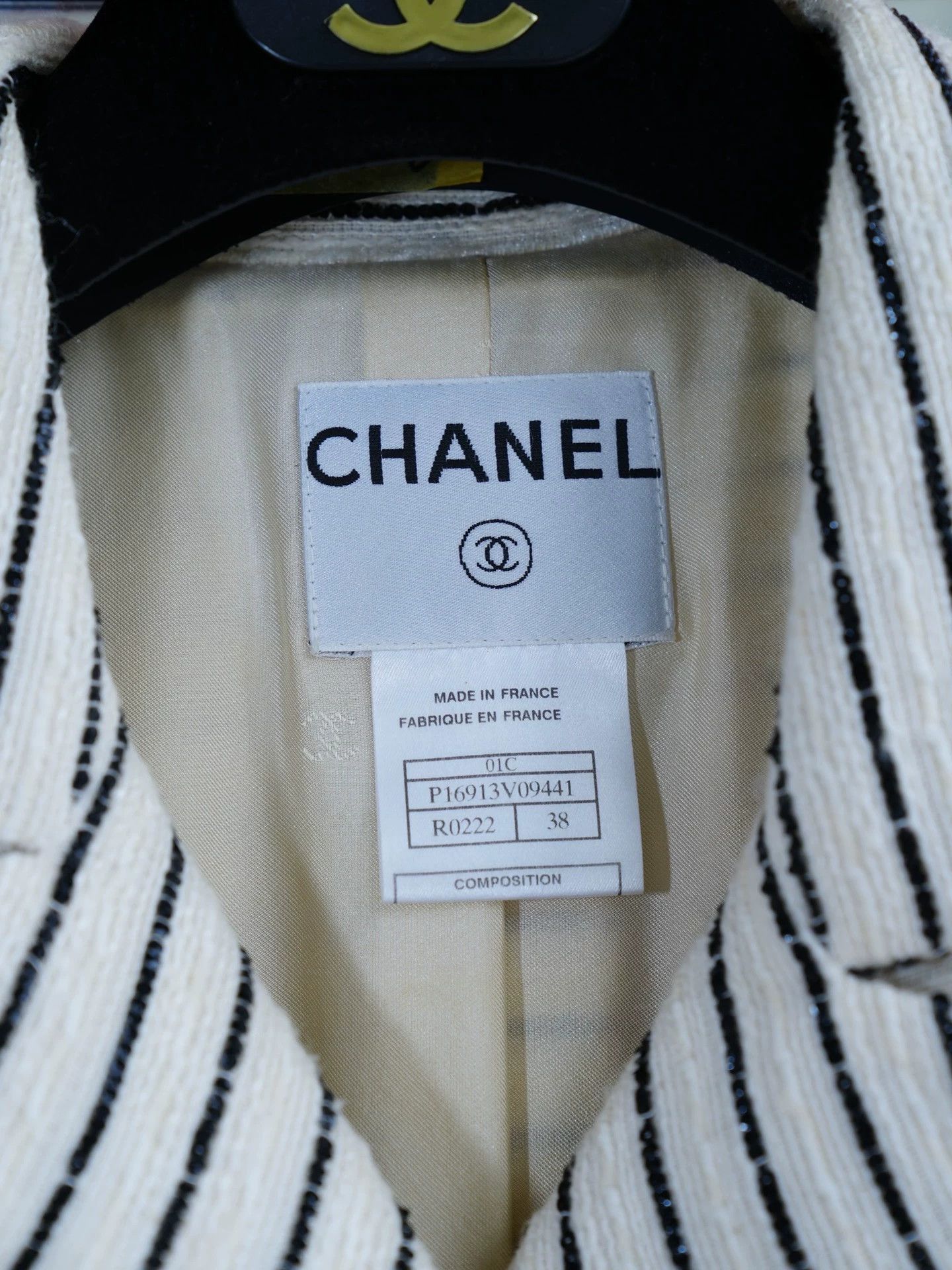 Chanel Chanel 2001 Black/White Sequin Camellia Dress Fr38/M Size S / US 4 / IT 40 - 4 Thumbnail