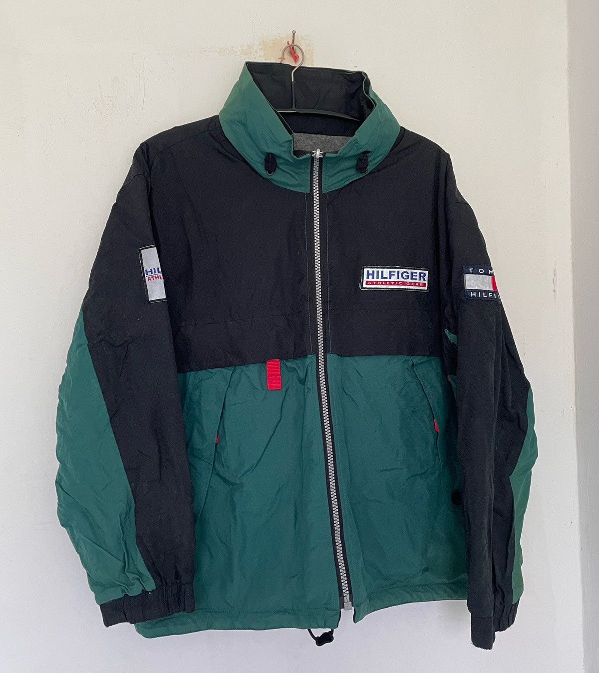 Tommy Hilfiger VINTAGE TOMMY HILFIGER REVERSIBLE SAILING JACKET Size US XL / EU 56 / 4 - 1 Thumbnail