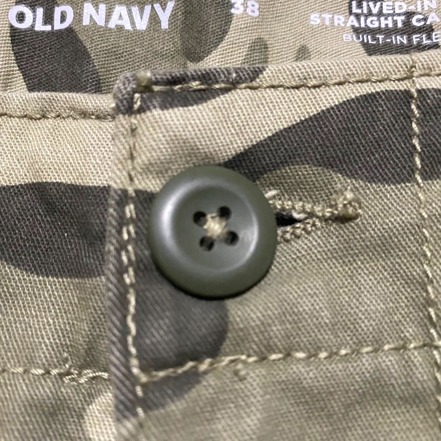 Old Navy VINTAGE Old Navy Cargo Shorts Green Army Camouflage 9" Inseam Mens 38 Regular Cargo Pocket Denim 100% Cotton Beltless? Size US 38 / EU 54 - 4 Thumbnail