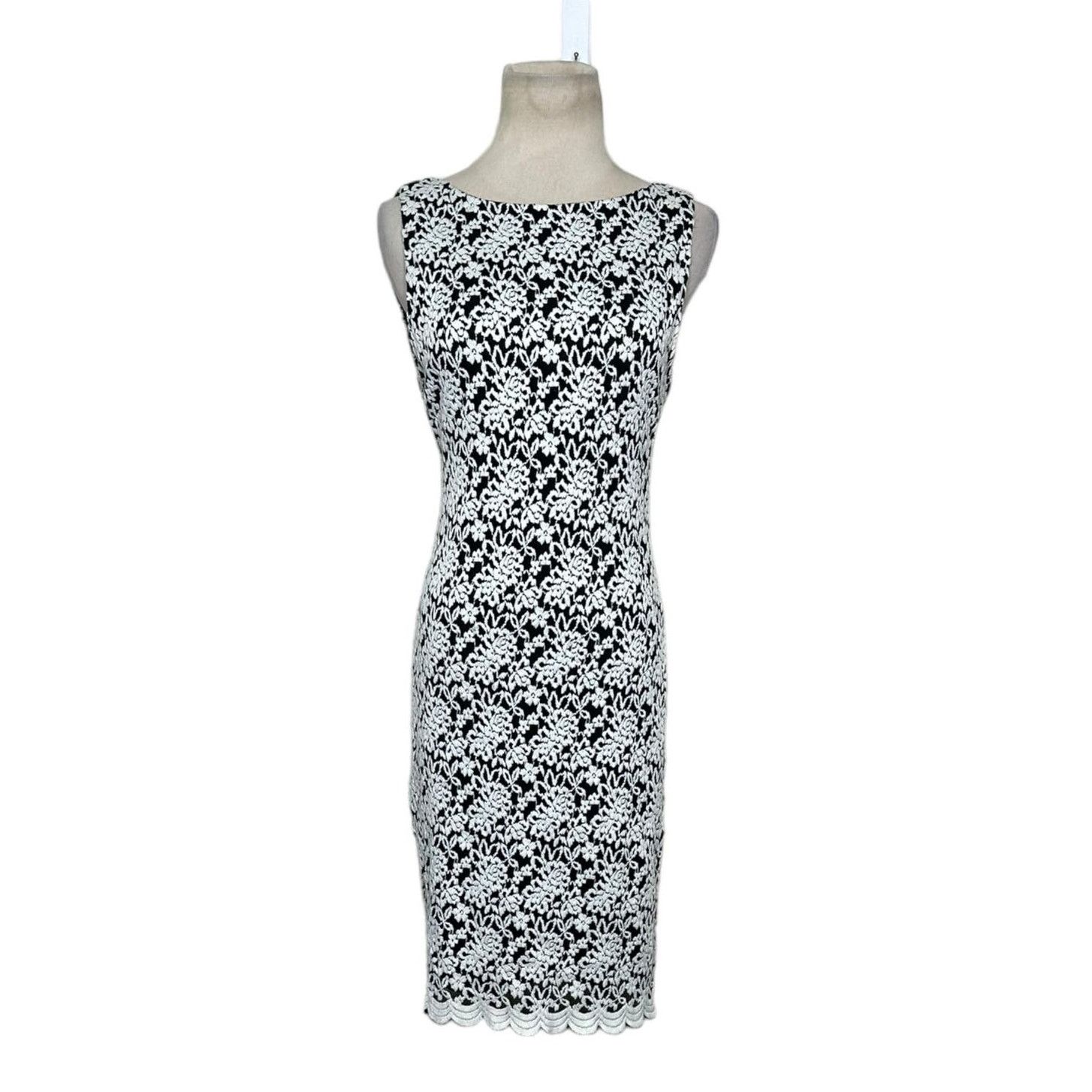 Alice + Olivia Alice + Olivia Lace Floral Open Back Mini Dress Size 4 Size S / US 4 / IT 40 - 1 Thumbnail