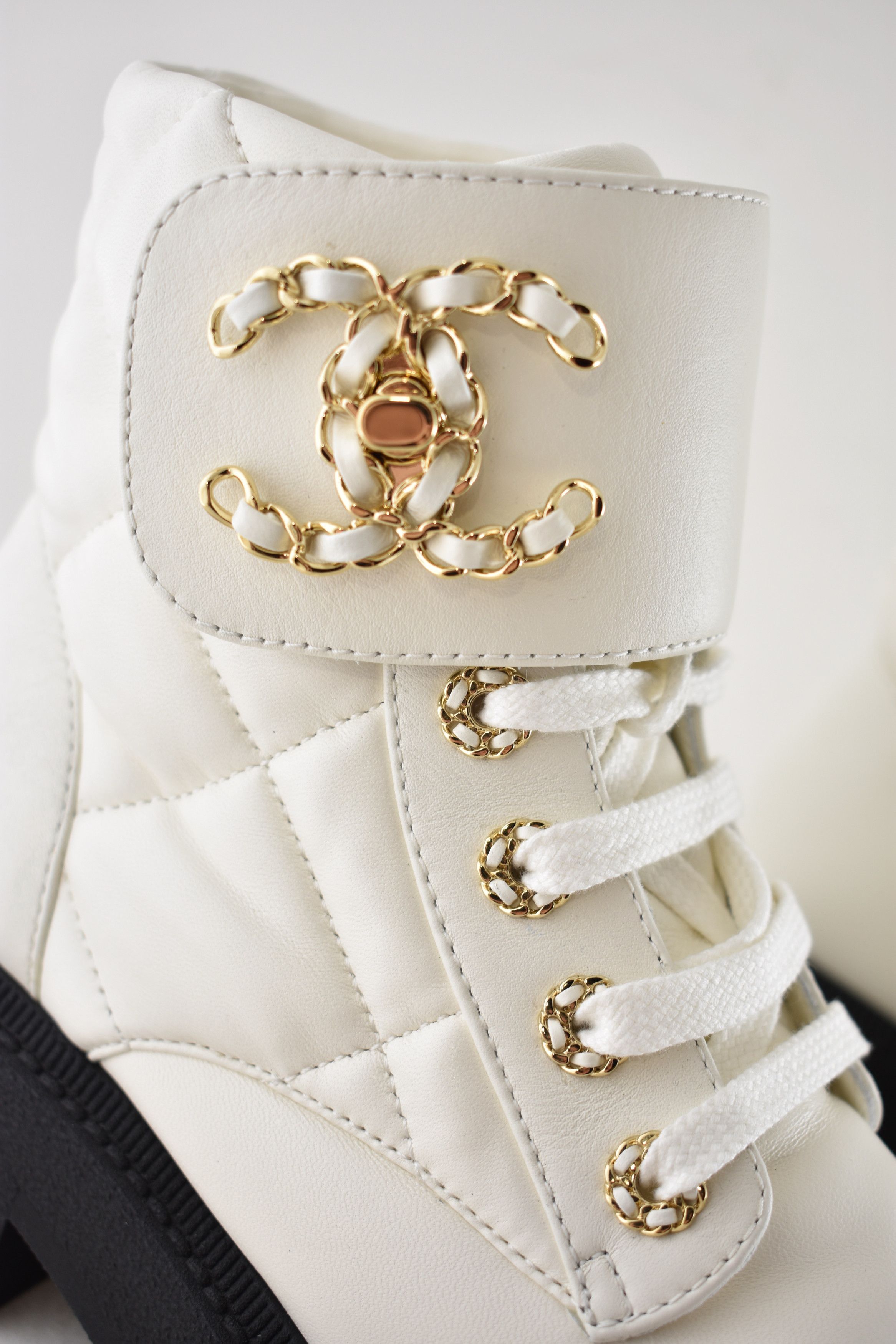 Chanel Chanel 24B CC Combat Black Platform Ankle Short Boots 37c Size US 7 / IT 37 - 9 Thumbnail
