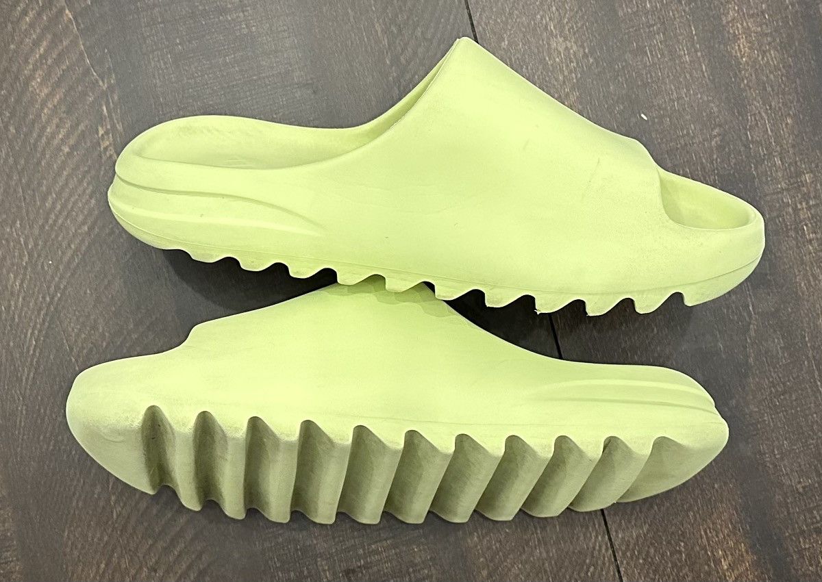 Yeezy Yeezy Slide Glow Green Men’s Size 10 Size US 10 / EU 43 - 3 Thumbnail