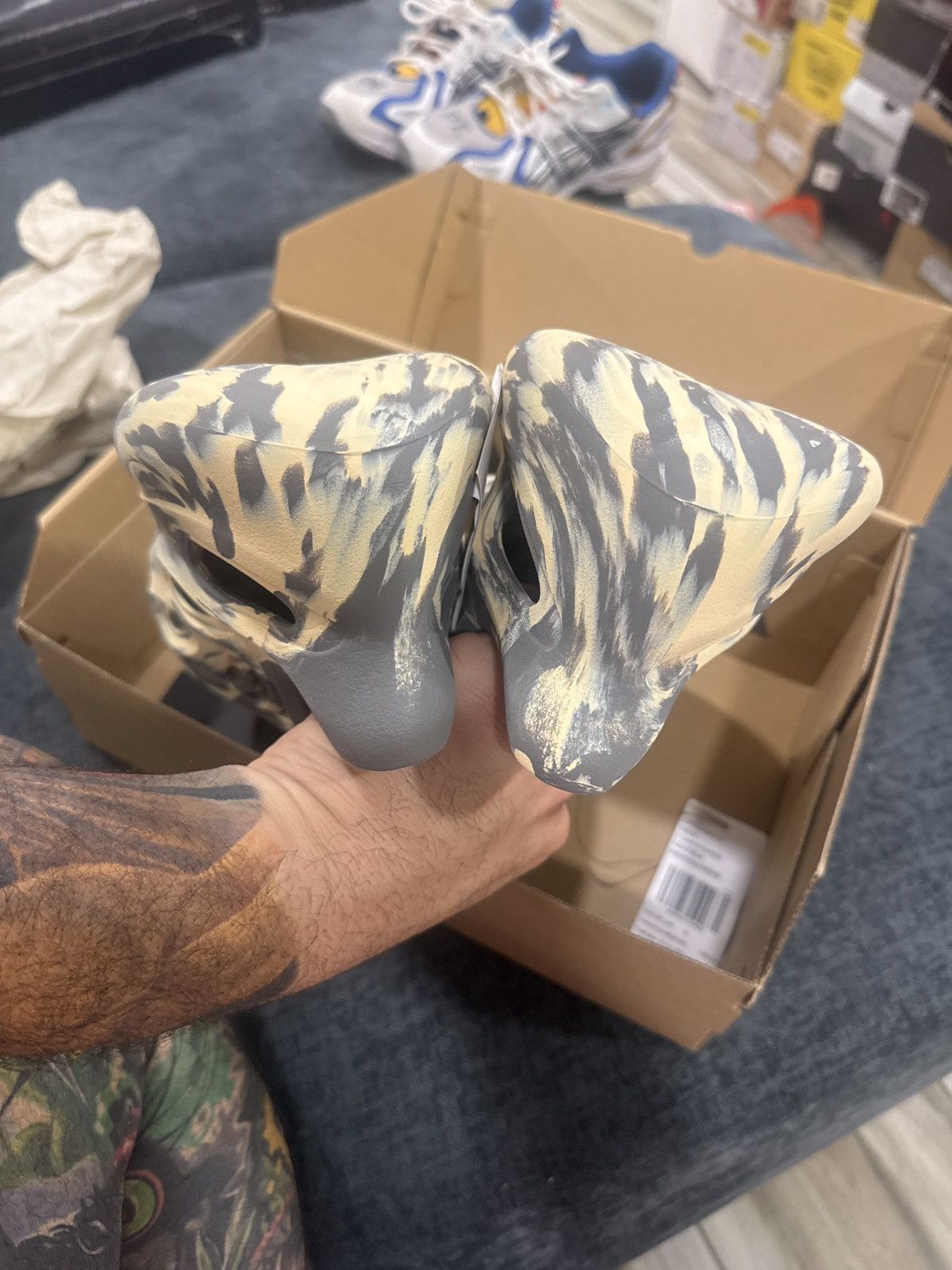 Yeezy yeezy foam sandal originals Size US 12 / EU 45 - 3 Thumbnail