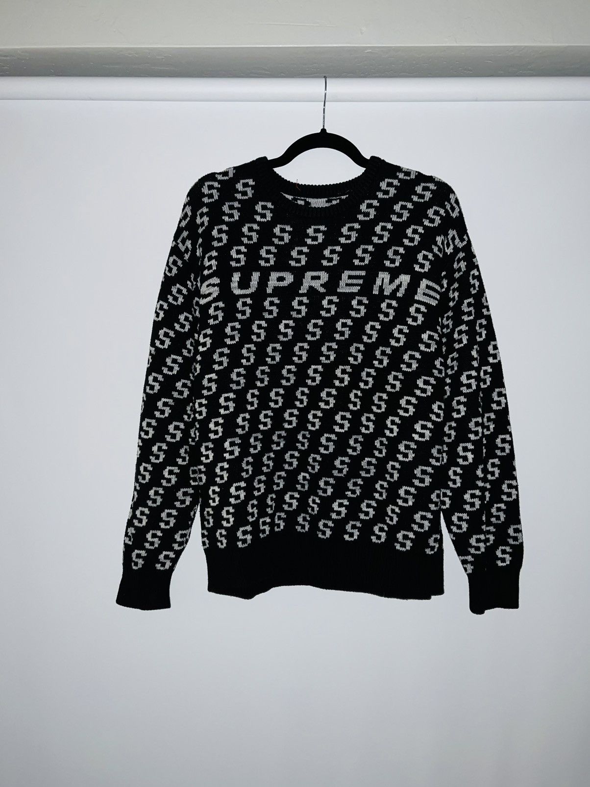 Supreme Supreme S Repeat Sweater 2021 Size US M / EU 48-50 / 2 - 1 Thumbnail